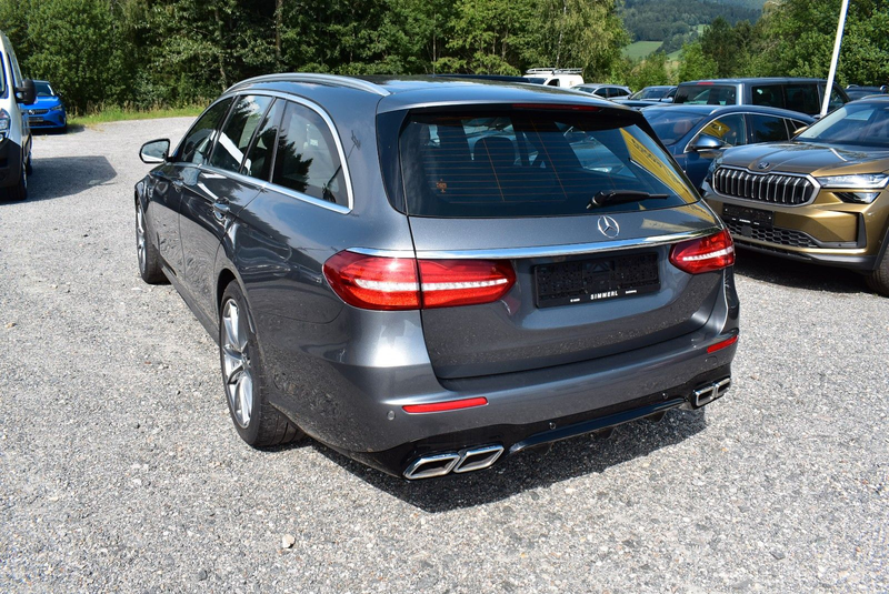 Mercedes-Benz E 63 AMG E T-Modell E 63 AMG 4Matic — photo 11