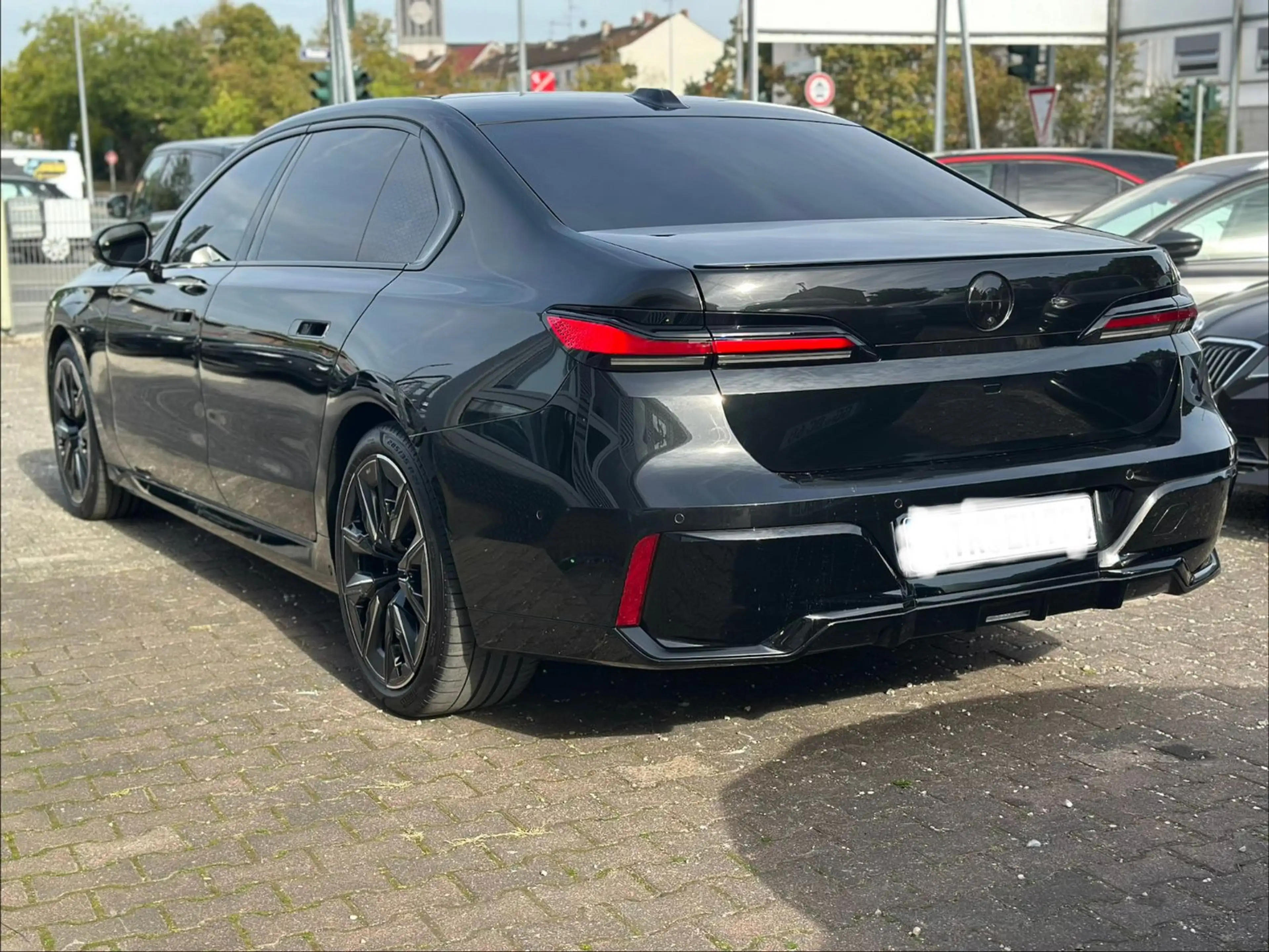 BMW 740 d LANG xDRIVE M SPORTPAKET*VOLL* — photo 4