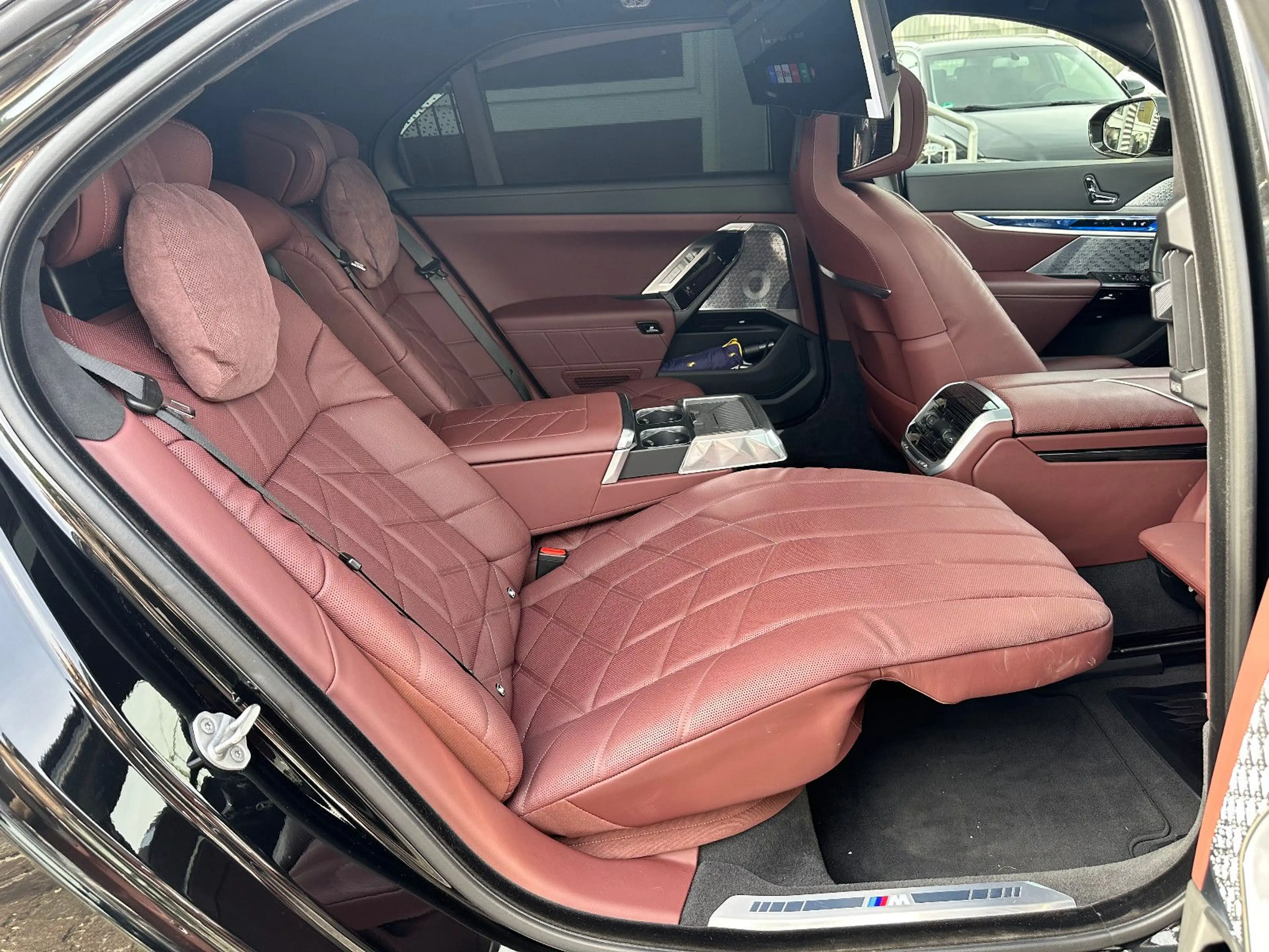 BMW 740 d LANG xDRIVE M SPORTPAKET*VOLL* — photo 11