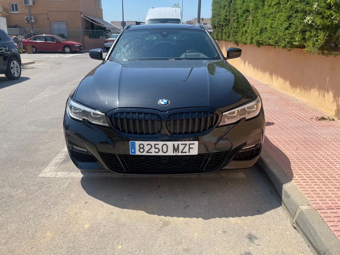BMW 330 330e xDrive Touring Negro - 2