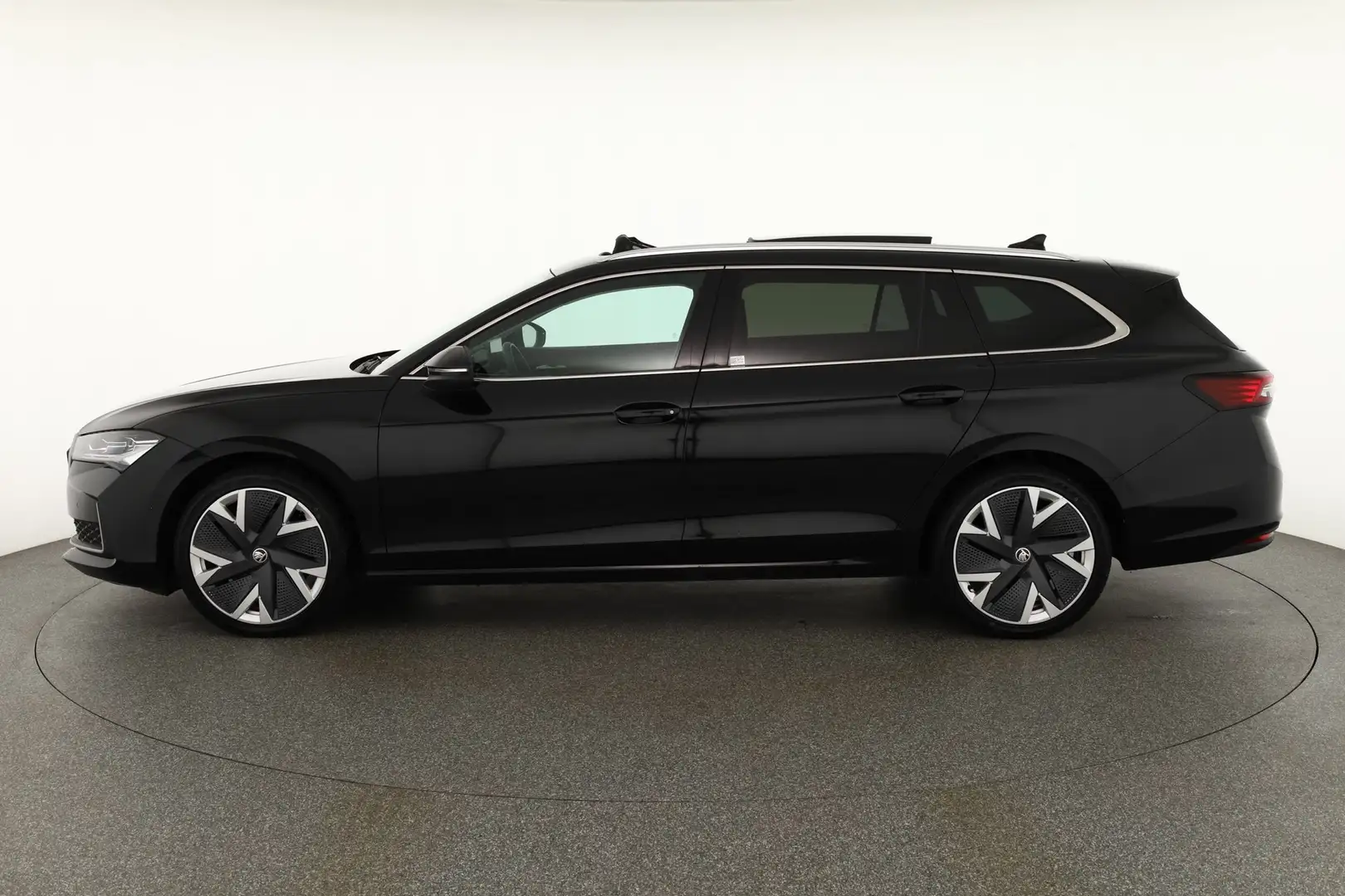Skoda Superb Combi 2.0 TDI DSG 4x4 LED Panorama AHK Schwarz - 2