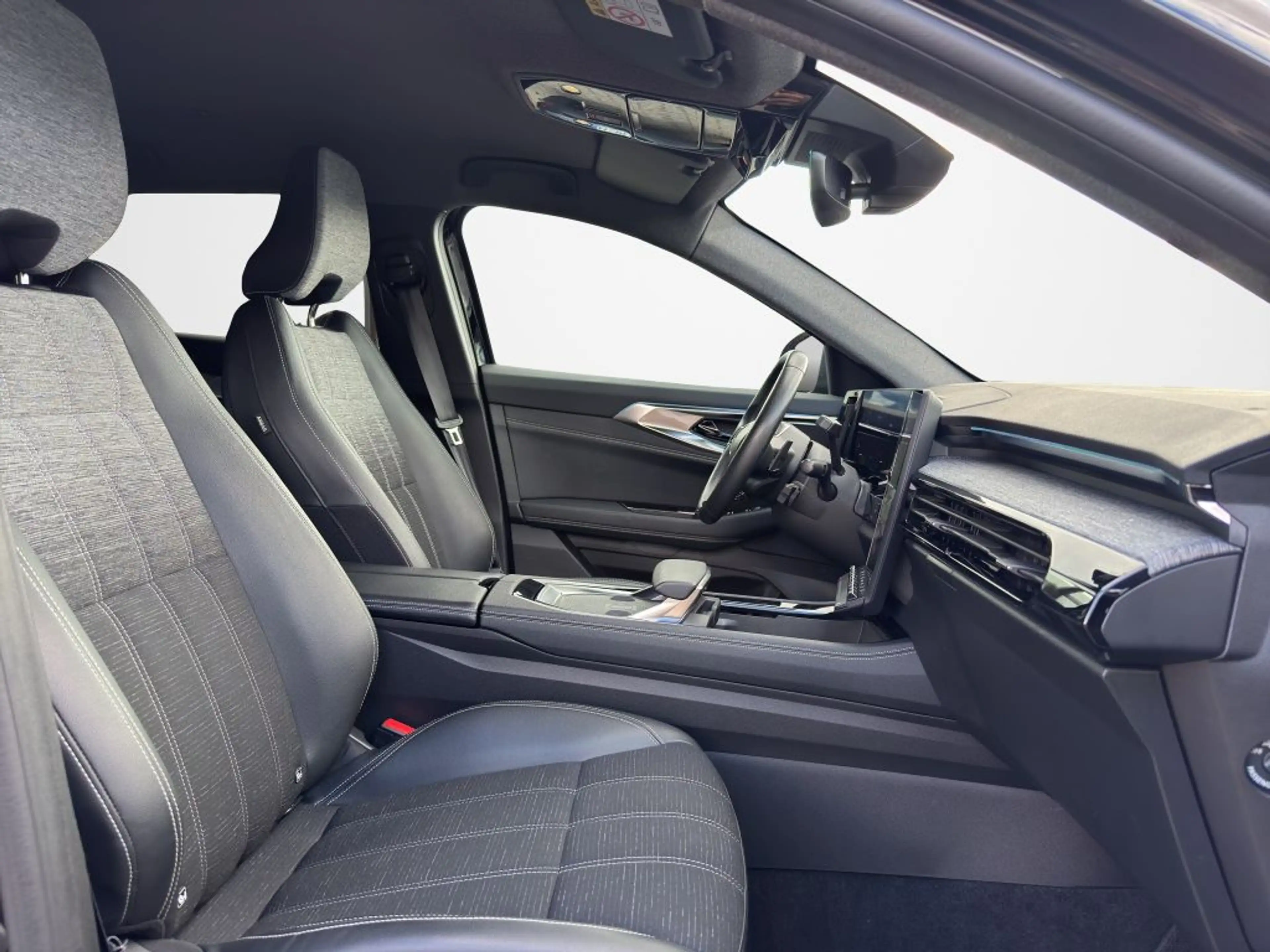 Renault Austral Mild Hybrid 160 Automatik Techno — photo 15