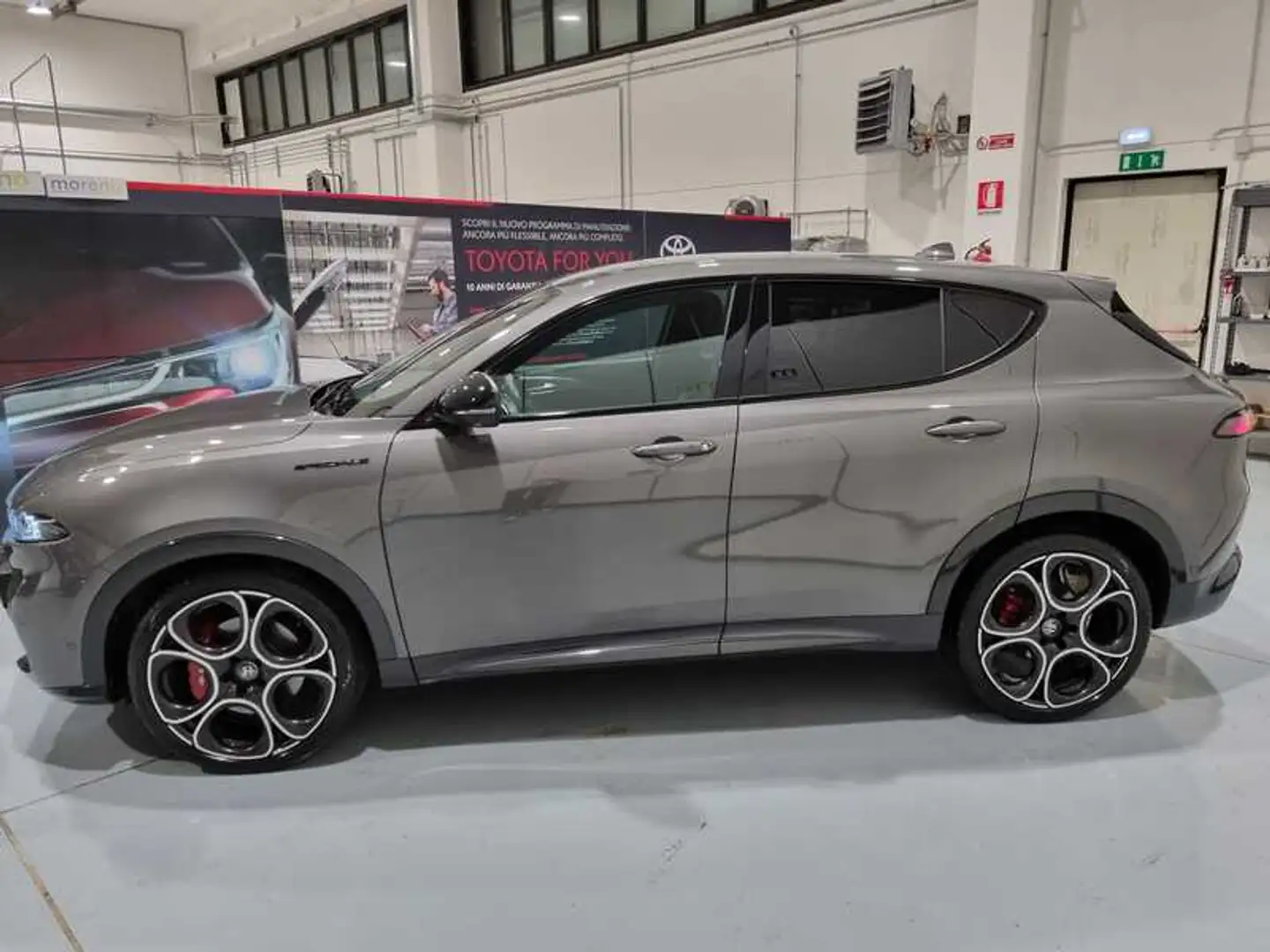 Alfa Romeo Tonale 1.5 hybrid Speciale 160 CV tct7 Grigio - 2
