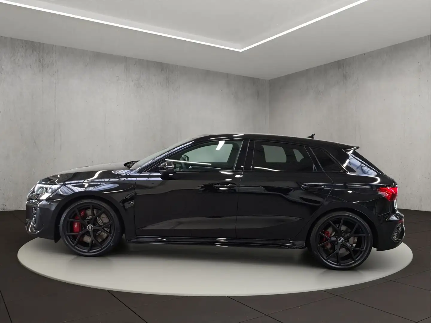 Audi RS3 3 294(400) kW(PS) S tronic Czarny - 2