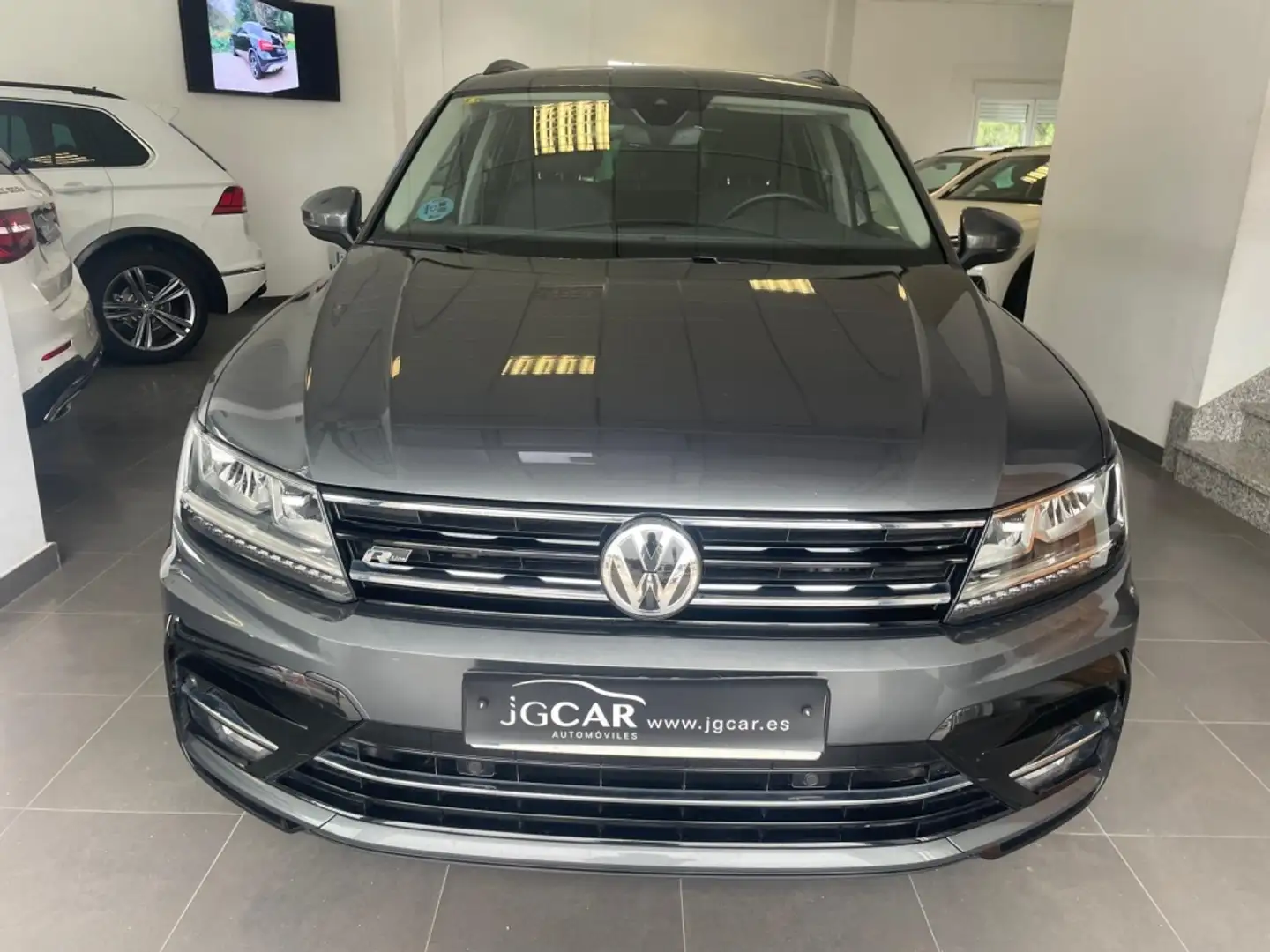 Volkswagen Tiguan 2.0TDI R-Line DSG 110kW Gris - 2