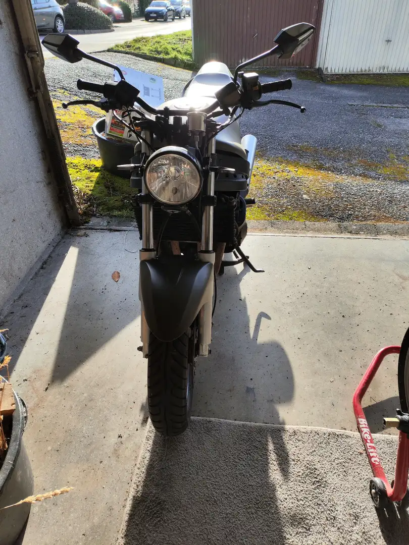 Suzuki GSX 1100 Verde - 1