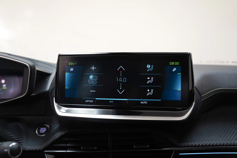 Peugeot e-2008 EV GT Pack 50 kWh 3-Fase [ Navi Camera Apple Carpl — photo 8