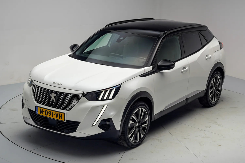 Peugeot e-2008 EV GT Pack 50 kWh 3-Fase [ Navi Camera Apple Carpl — photo 13