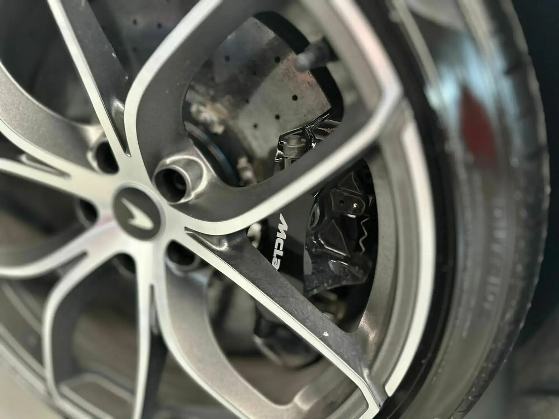 맥라렌 720S 720 Sport Spider 2023 회색 사진 7