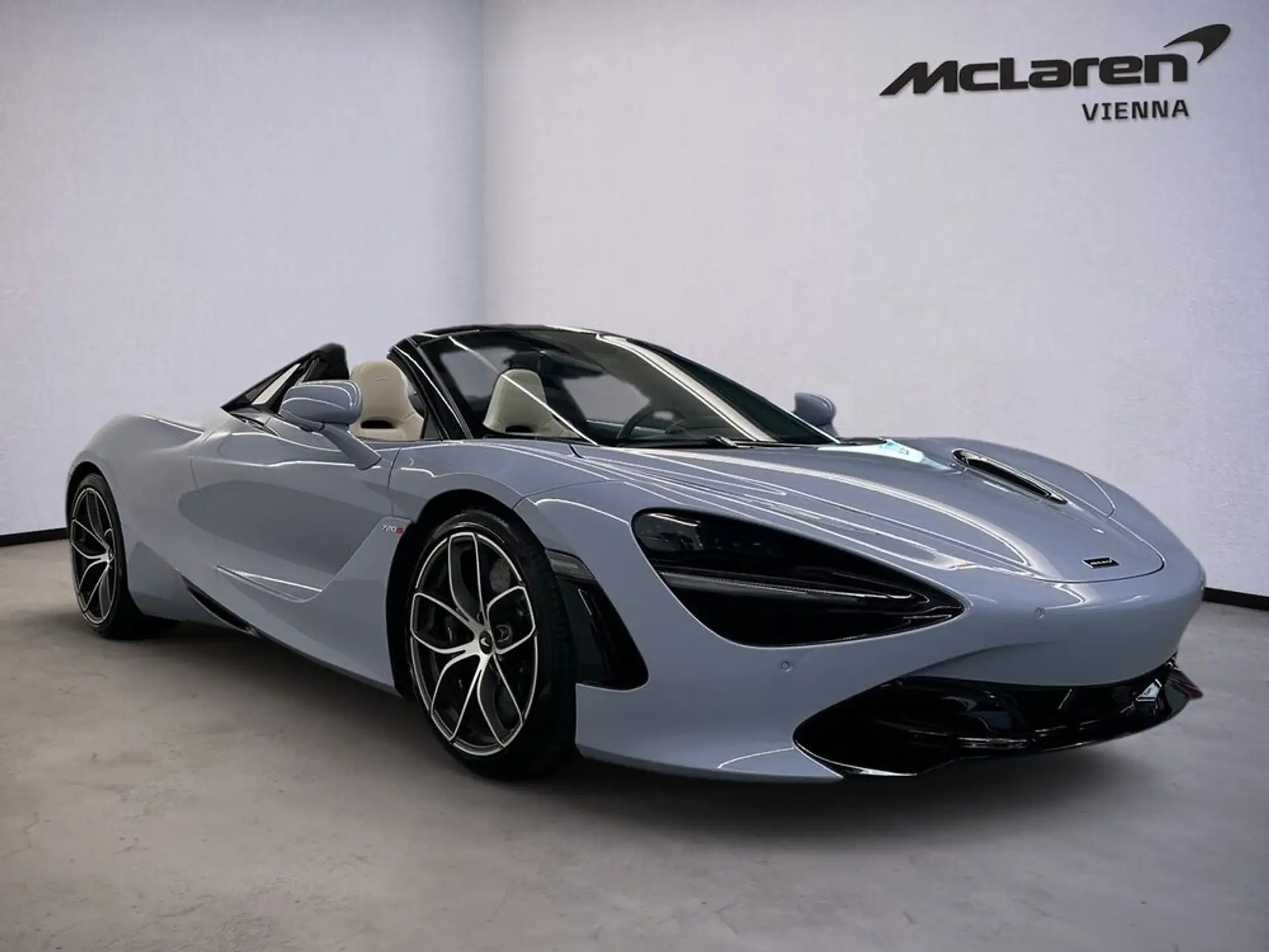 맥라렌 720S 720 Sport Spider 2023 회색 사진 2