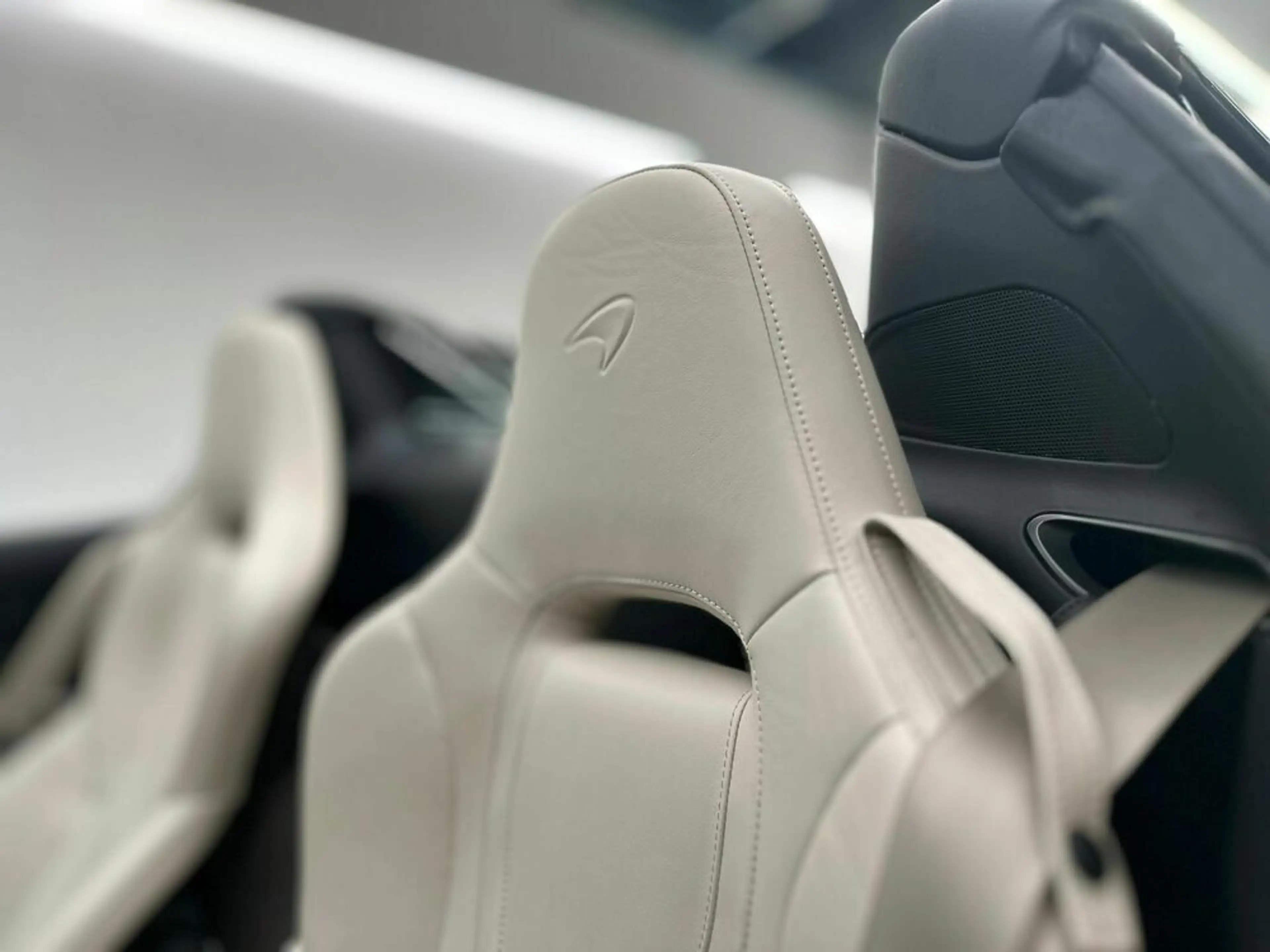 McLaren 720S 720S Spider / Electrochromic Roof / Carbon Fibre — photo 11