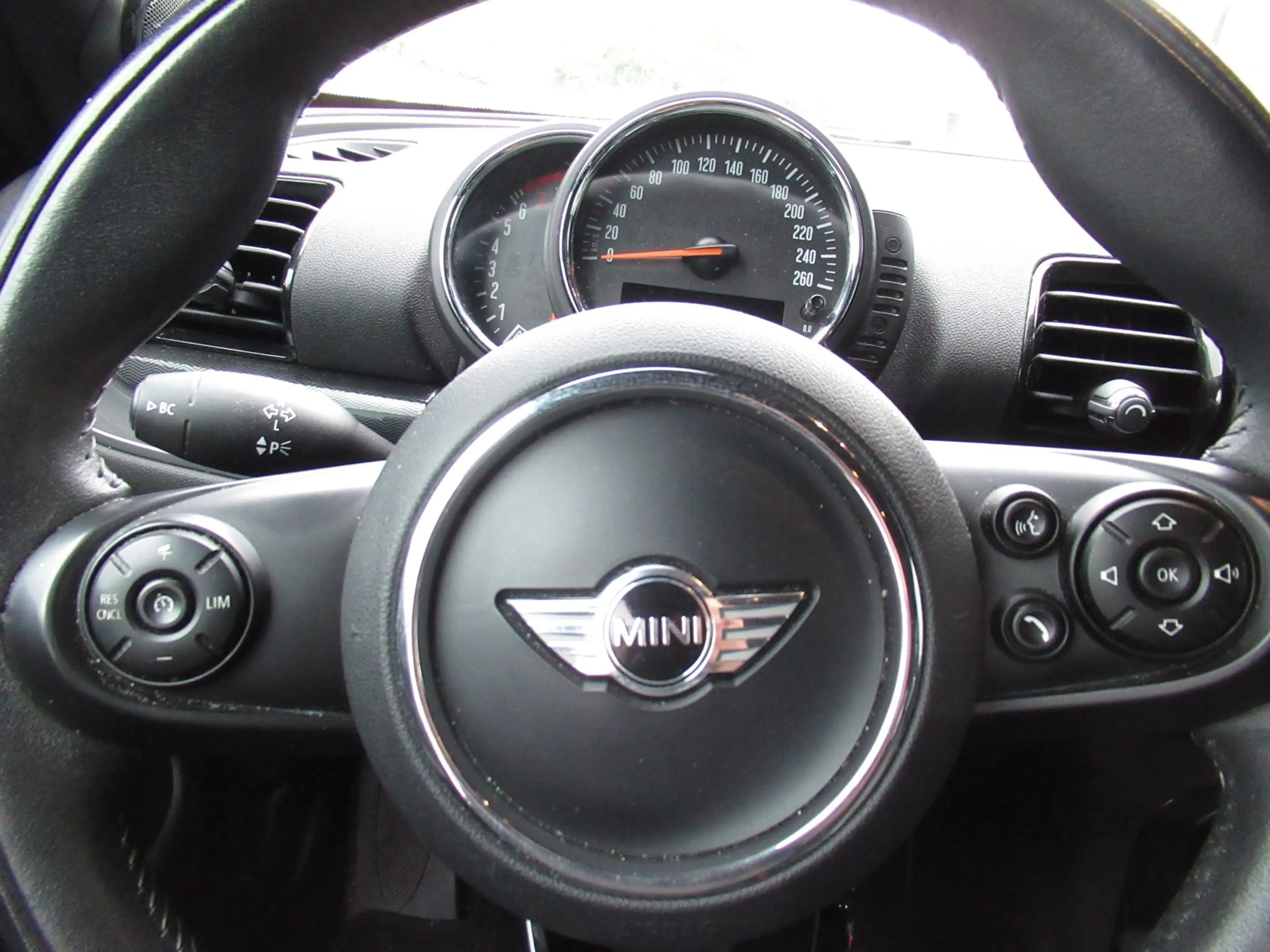 MINI One Clubman 1.5 Salt Serious Business / NAV / PDC 2x / Bleutoo — photo 14