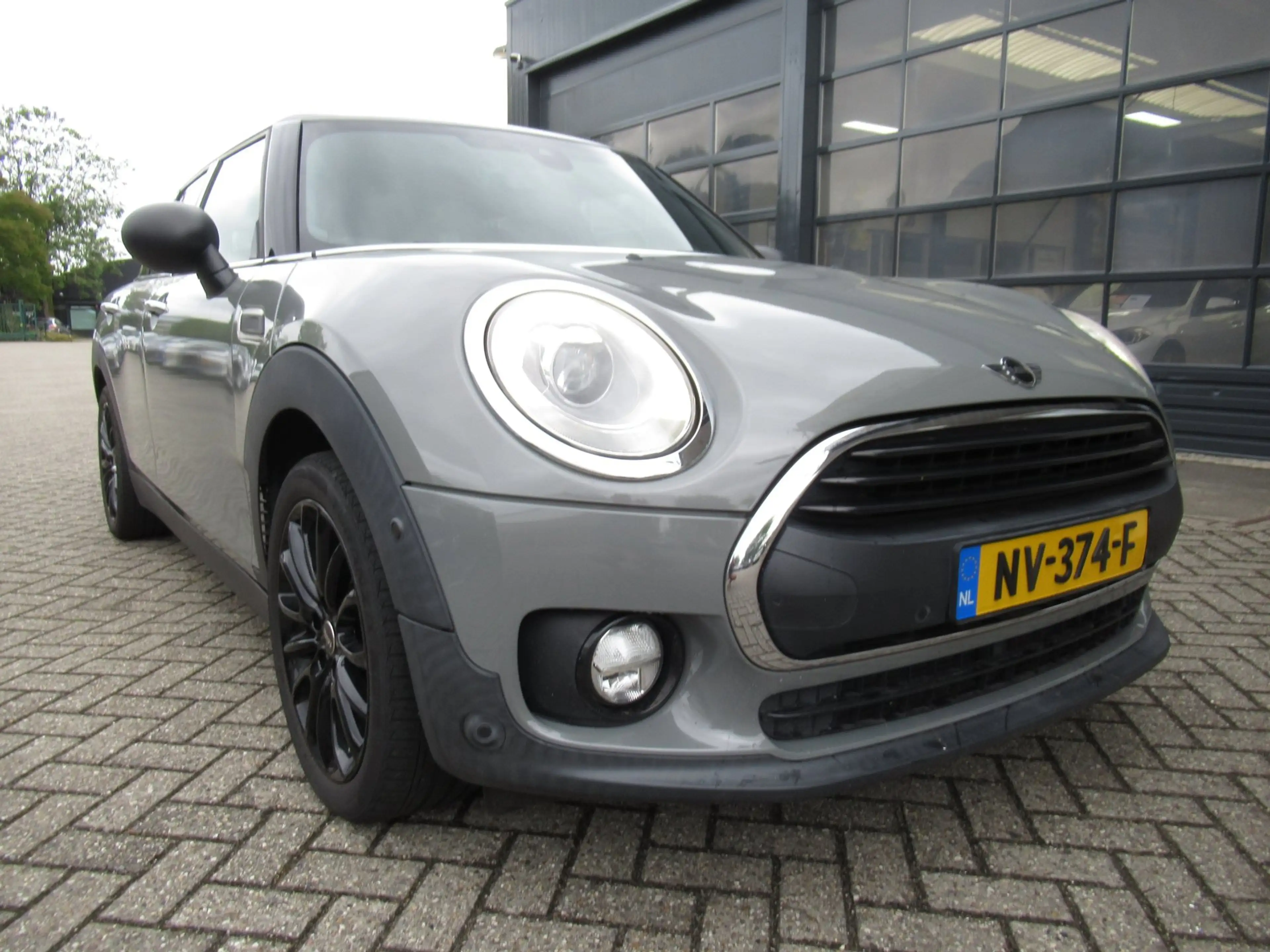 MINI One Clubman 1.5 Salt Serious Business / NAV / PDC 2x / Bleutoo — photo 9