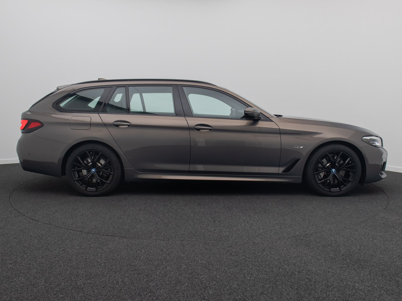 BMW 530 M Sport H K DAB HUD Individual 19Zoll — photo 5