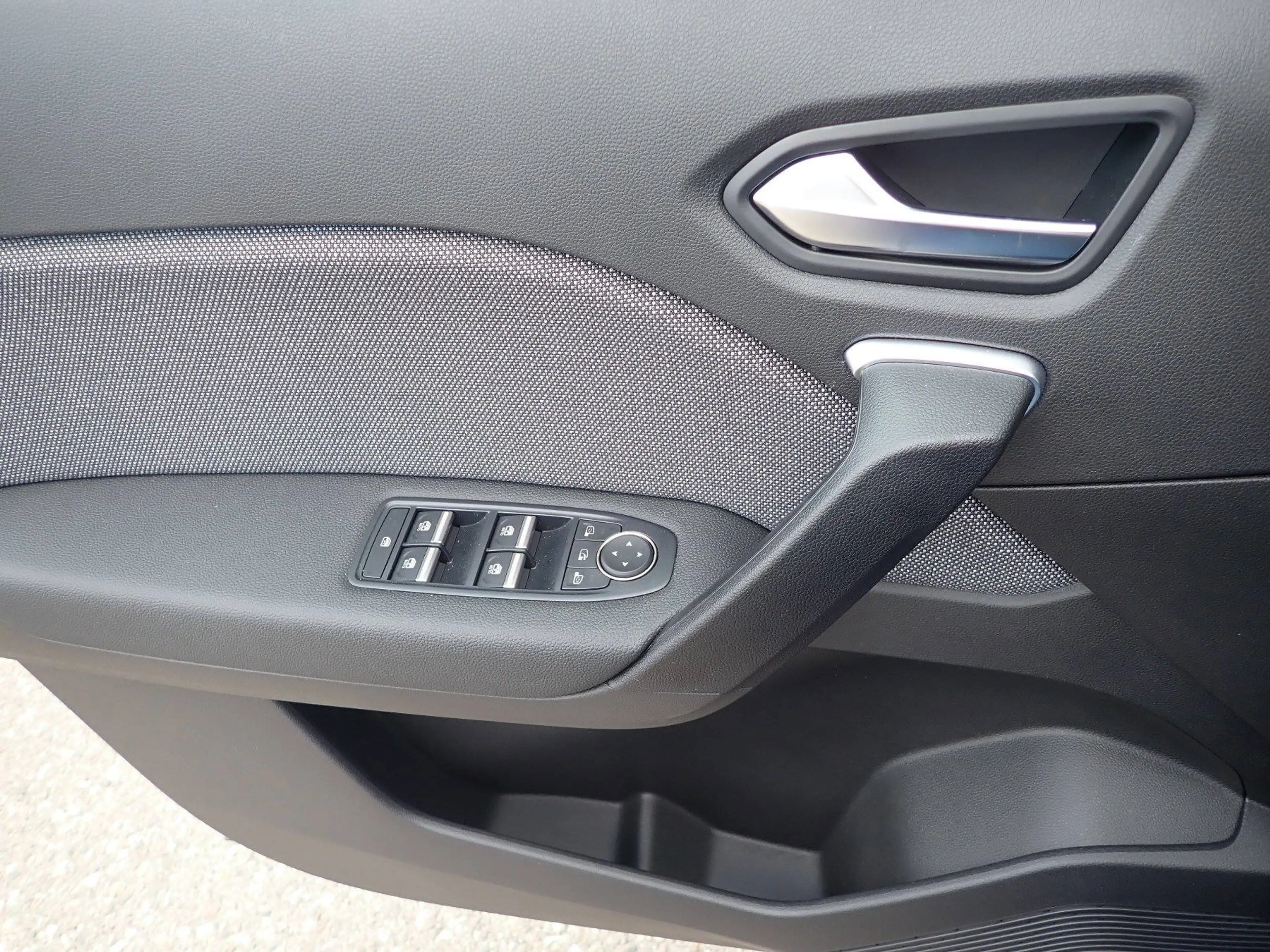 Renault Symbioz KISS Full Hybrid E-Tech 160 — photo 15