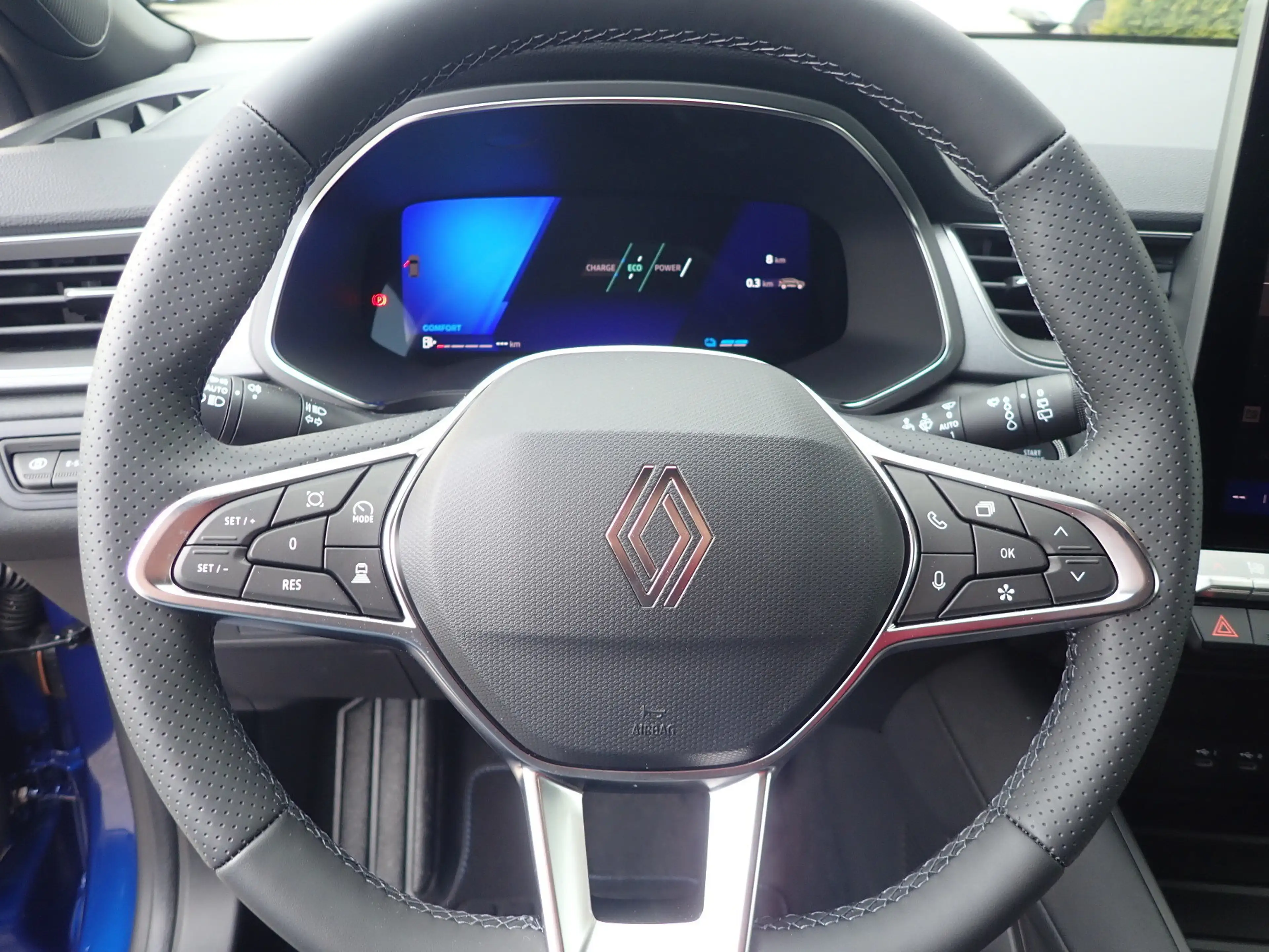 Renault Symbioz KISS Full Hybrid E-Tech 160 — photo 10
