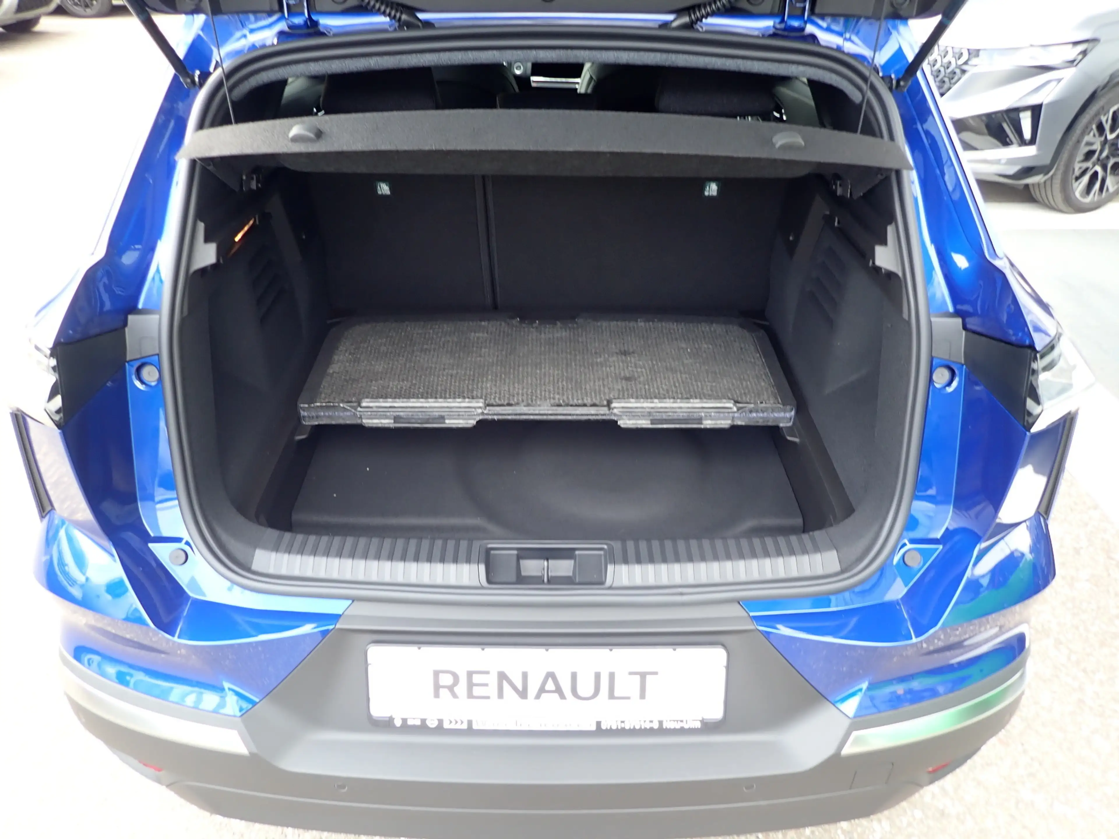 Renault Symbioz KISS Full Hybrid E-Tech 160 — photo 7