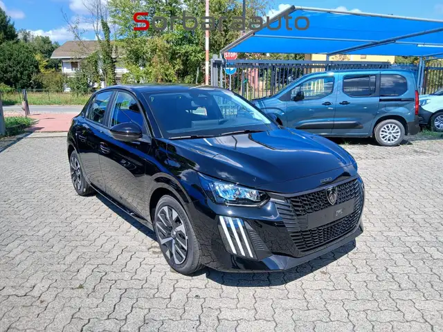 Peugeot 208 view 4