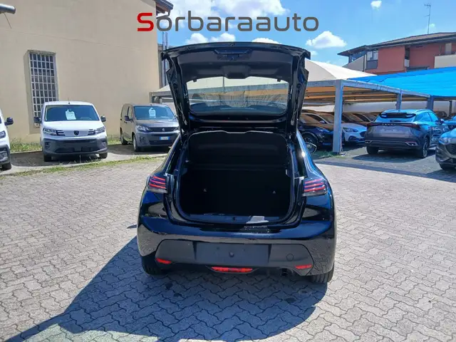 Peugeot 208 view 10