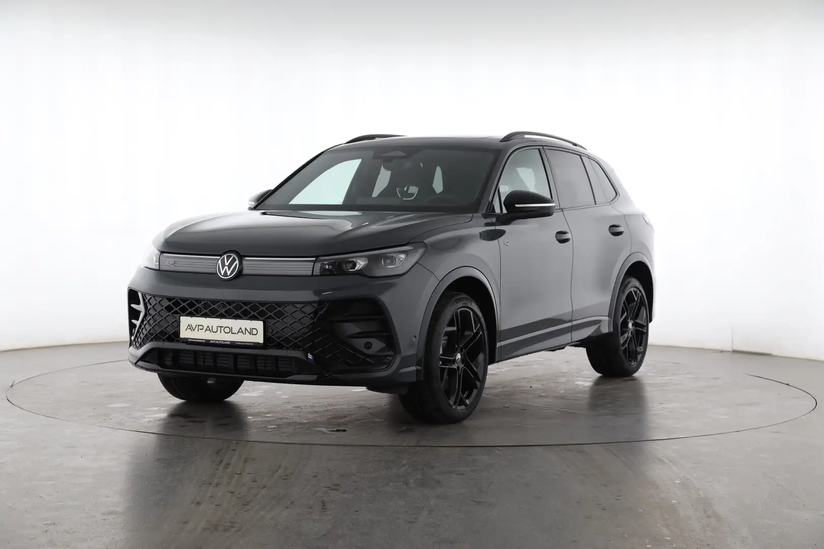 Volkswagen Tiguan 2.0 TSI DSG 4MOTION BLACK STYLE R-Line Grey - 2