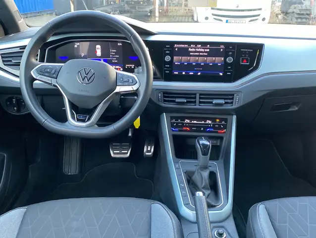 Volkswagen Taigo view 3