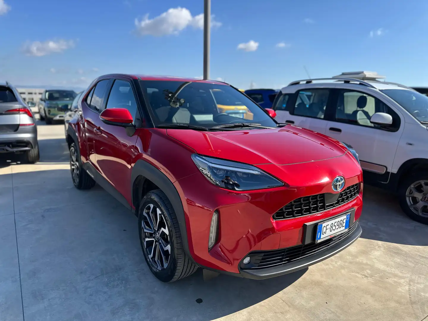 Toyota Yaris Yaris Cross 1.5h PREMIERE fwd 116cv e-cvt Rosso - 1