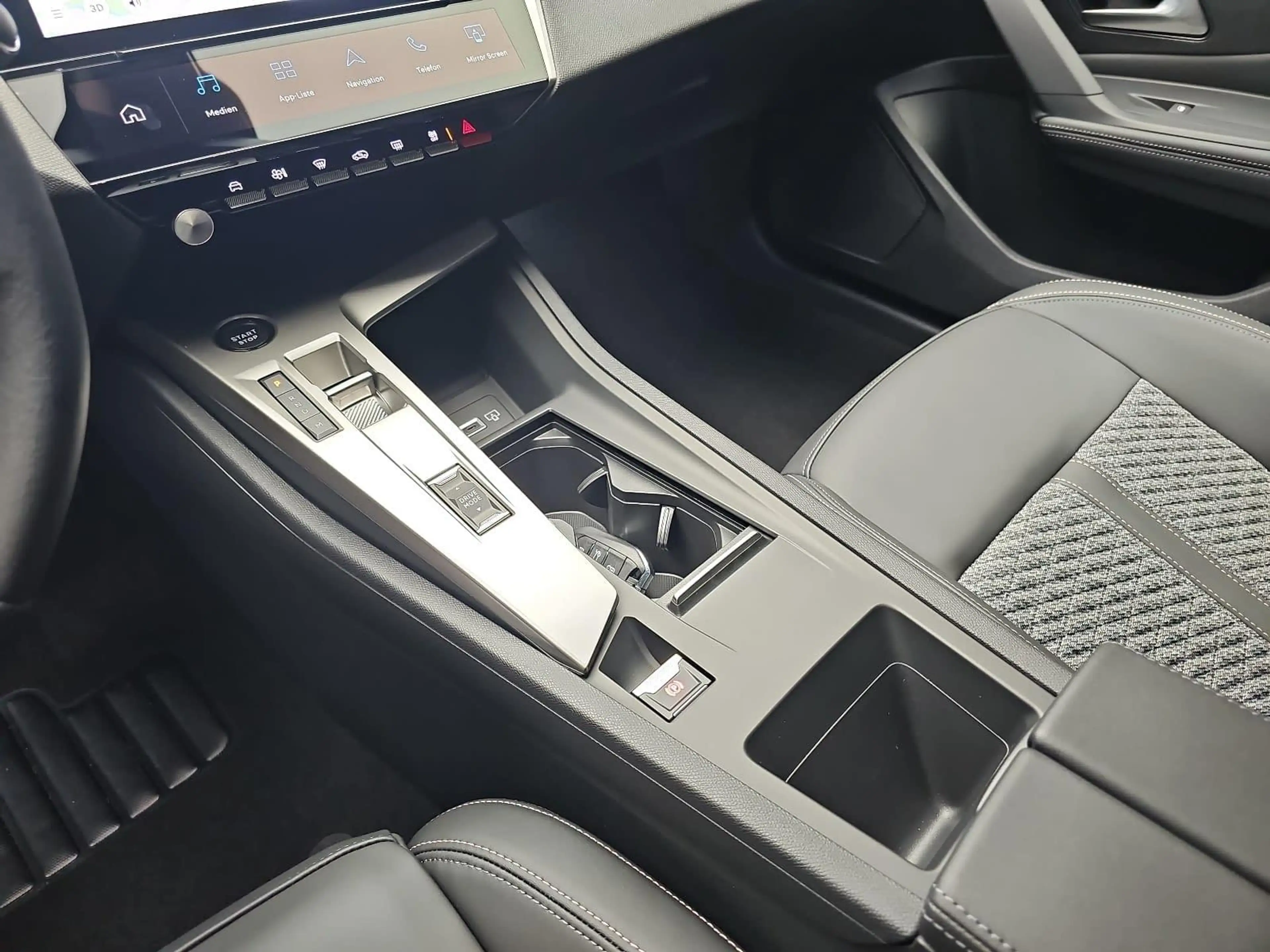 Peugeot 308 308 SW 1.2 HYBRID STYLE KOMFORT PAKET AHK LM — photo 13