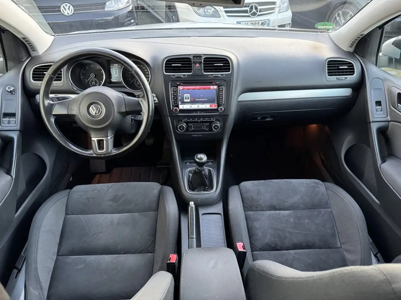 Volkswagen Golf Standard Model — photo 9