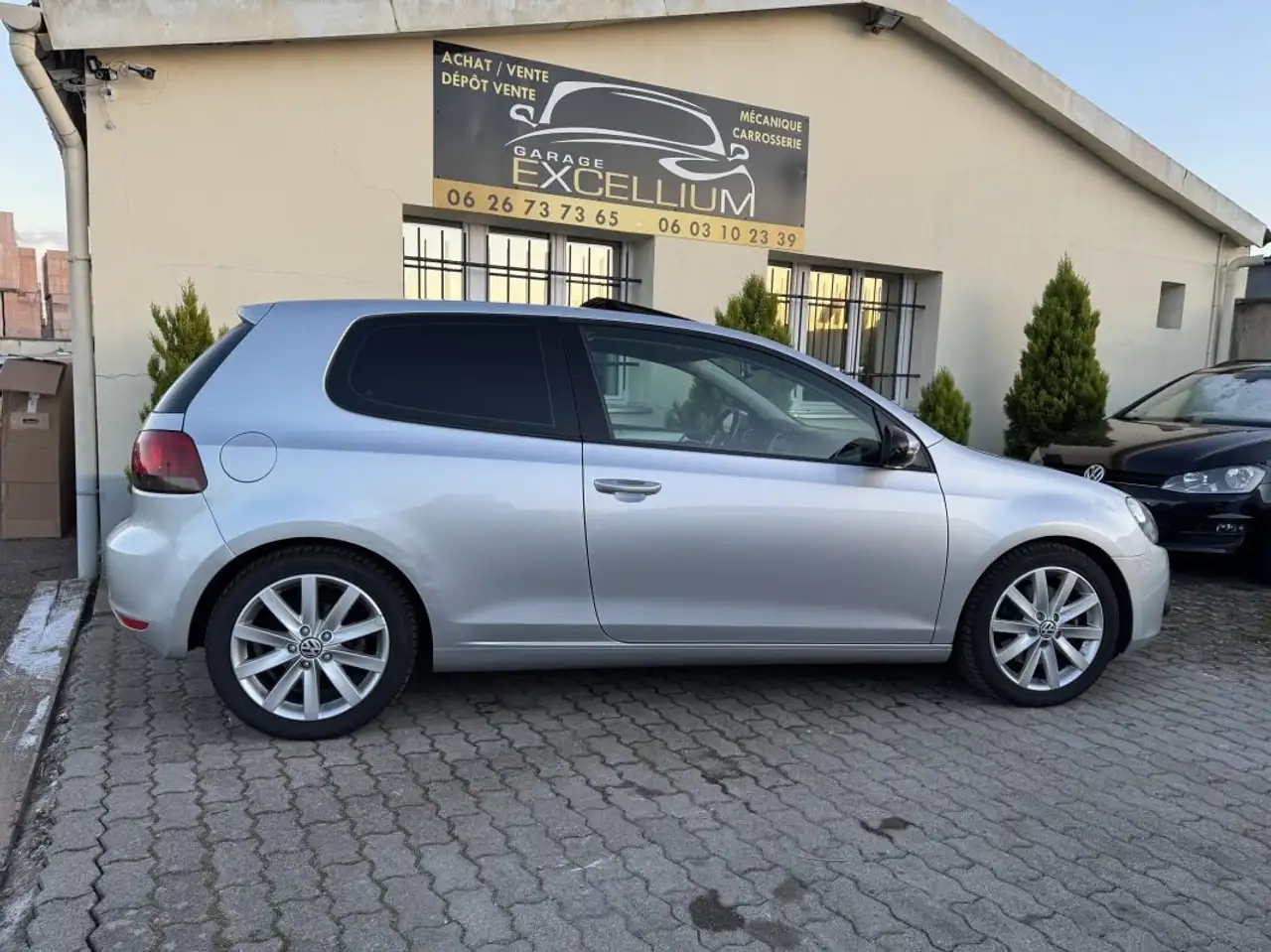 Volkswagen Golf Standard Model — photo 4
