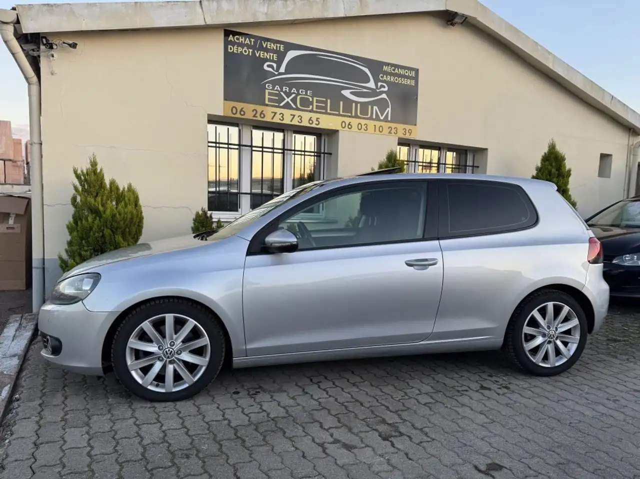 Volkswagen Golf Standard Model — photo 7