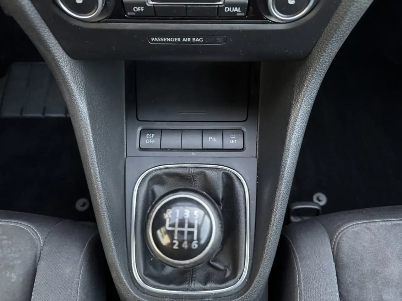 Volkswagen Golf Standard Model — photo 13