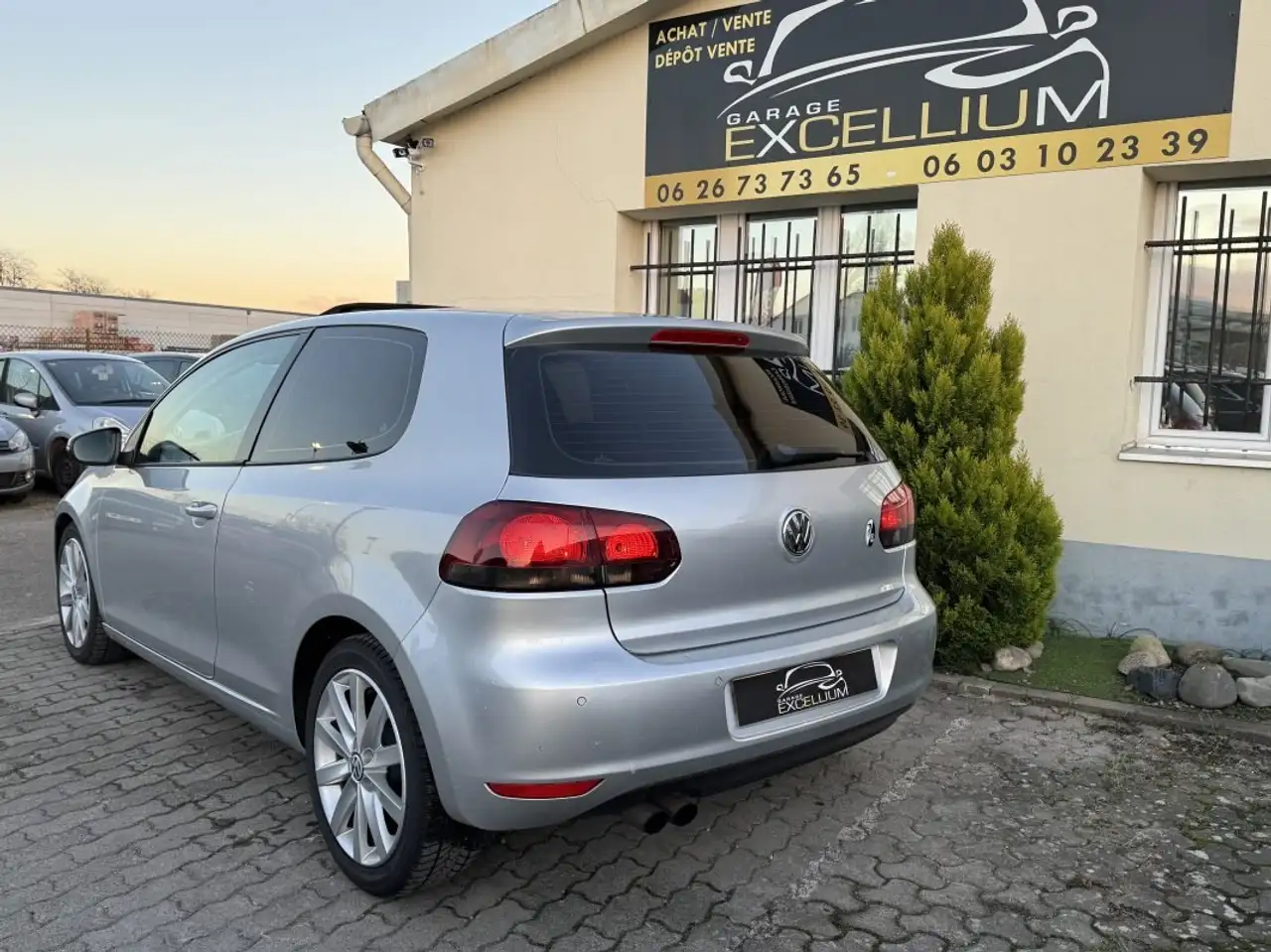 Volkswagen Golf Standard Model — photo 5