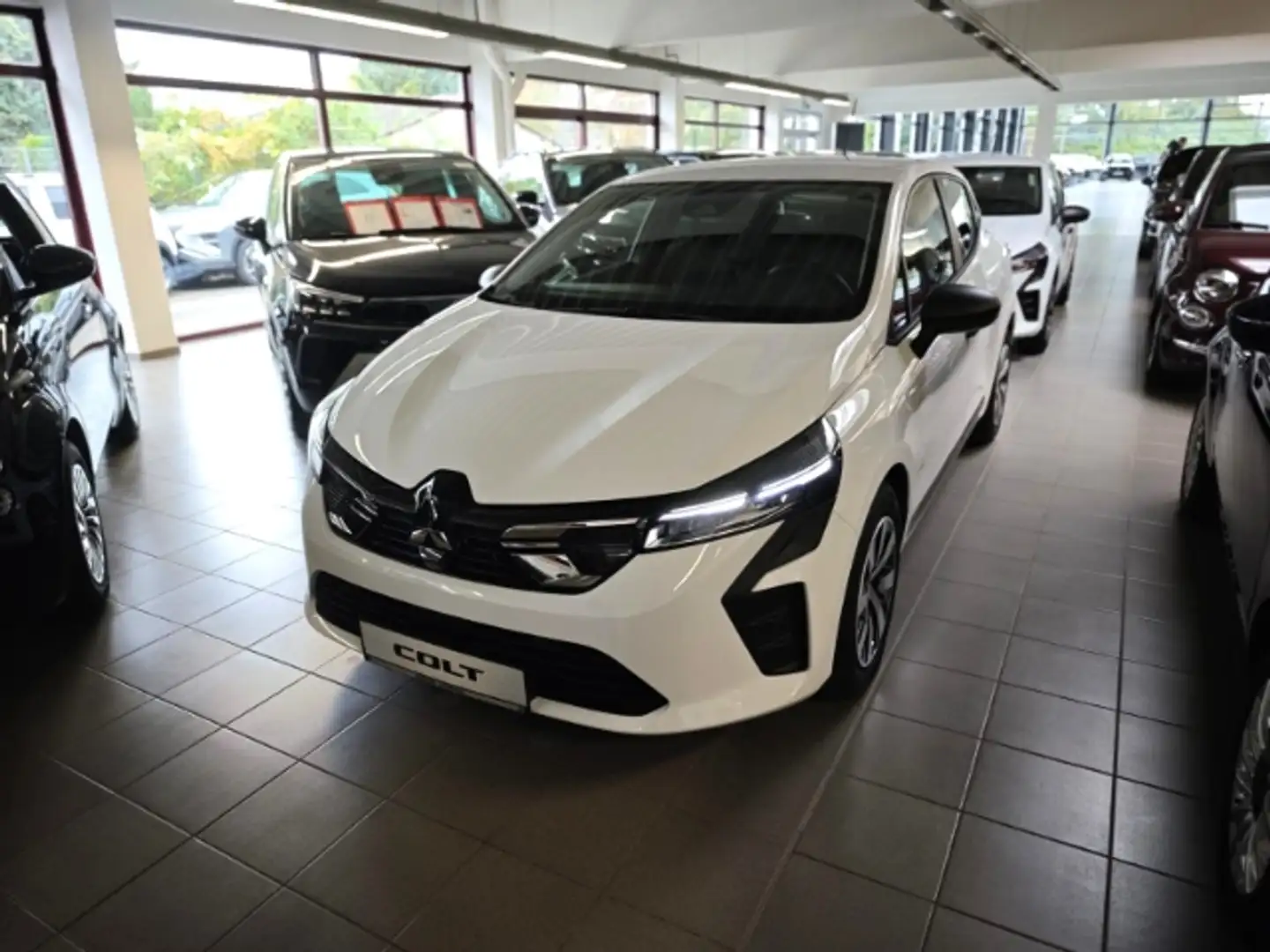 Mitsubishi Colt MITSUBISHI BASIS 1,0 l Benziner 5MT Digitales Cock Weiß - 2