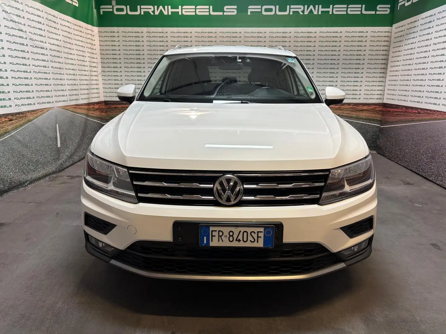 Volkswagen Tiguan Allspace 2.0 TDI (110Kw) DSG Suv 7p advanced Blanco - 1