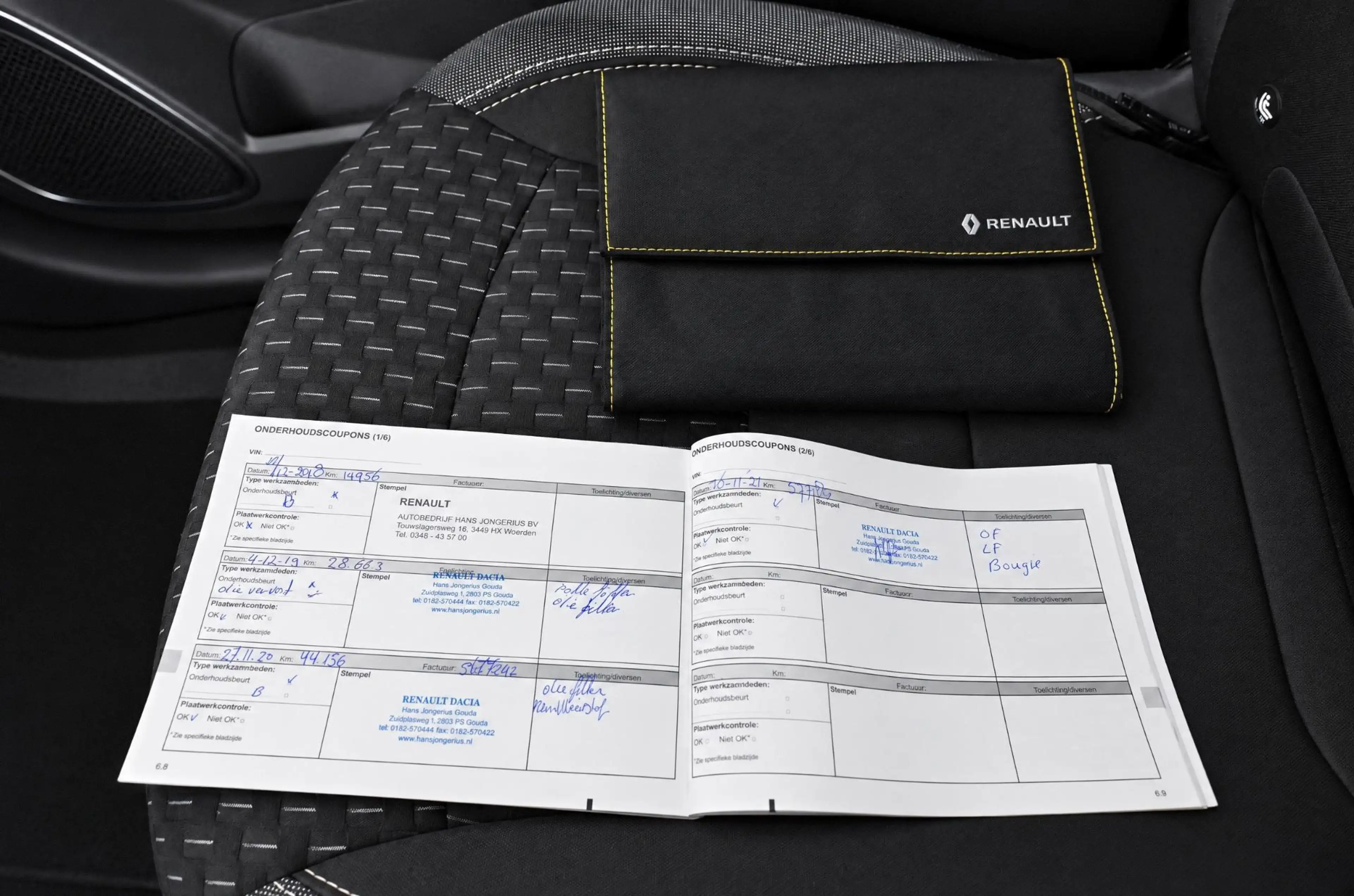 Renault Captur TCe 90 Intens | CAMERA | NAVI | CRUISE CONTROL | C — photo 26