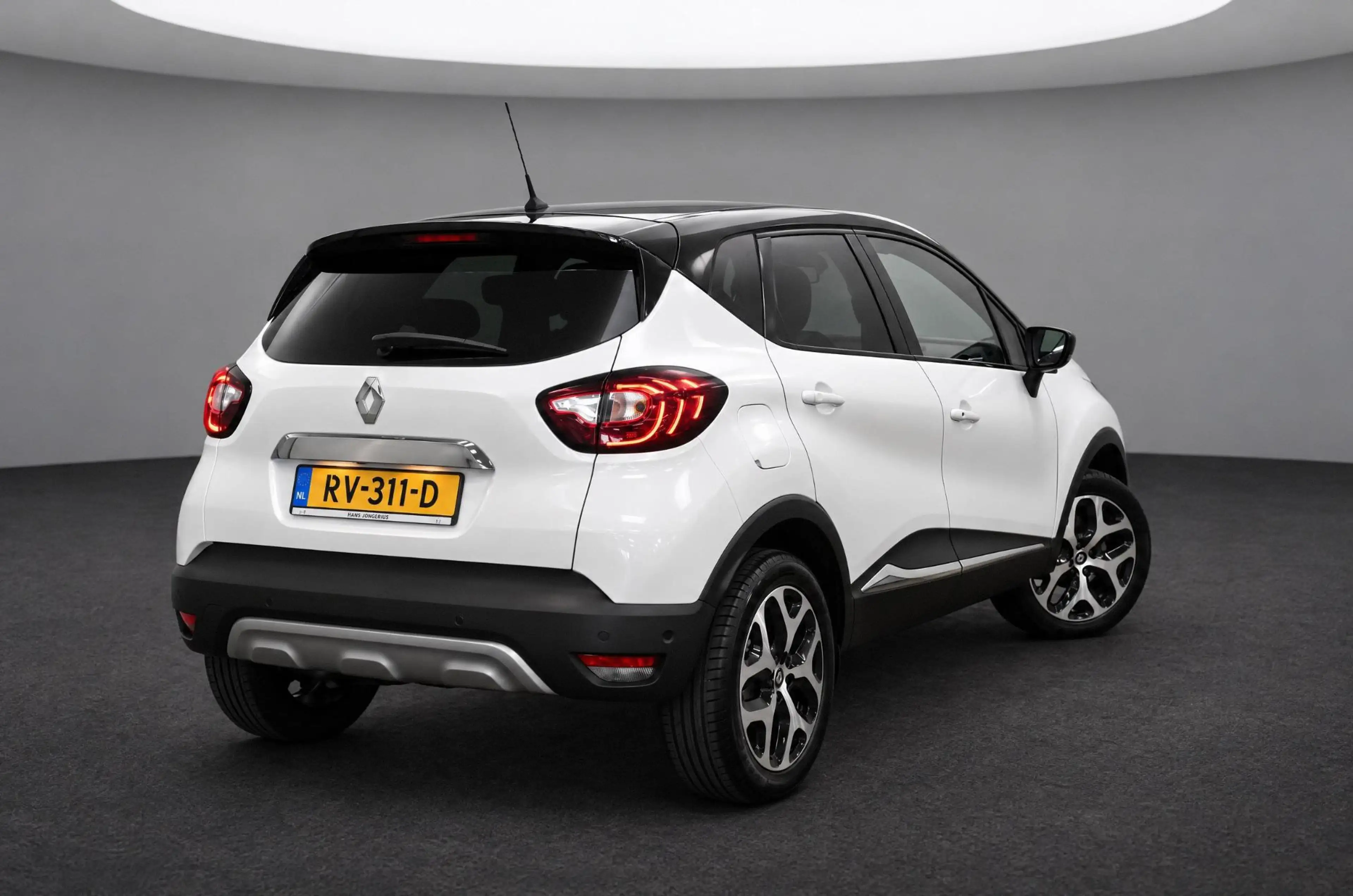 Renault Captur TCe 90 Intens | CAMERA | NAVI | CRUISE CONTROL | C — photo 3