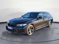 BMW 320 d xDrive Touring Automatic M Sportpaket AHK S Zwart - thumbnail 2