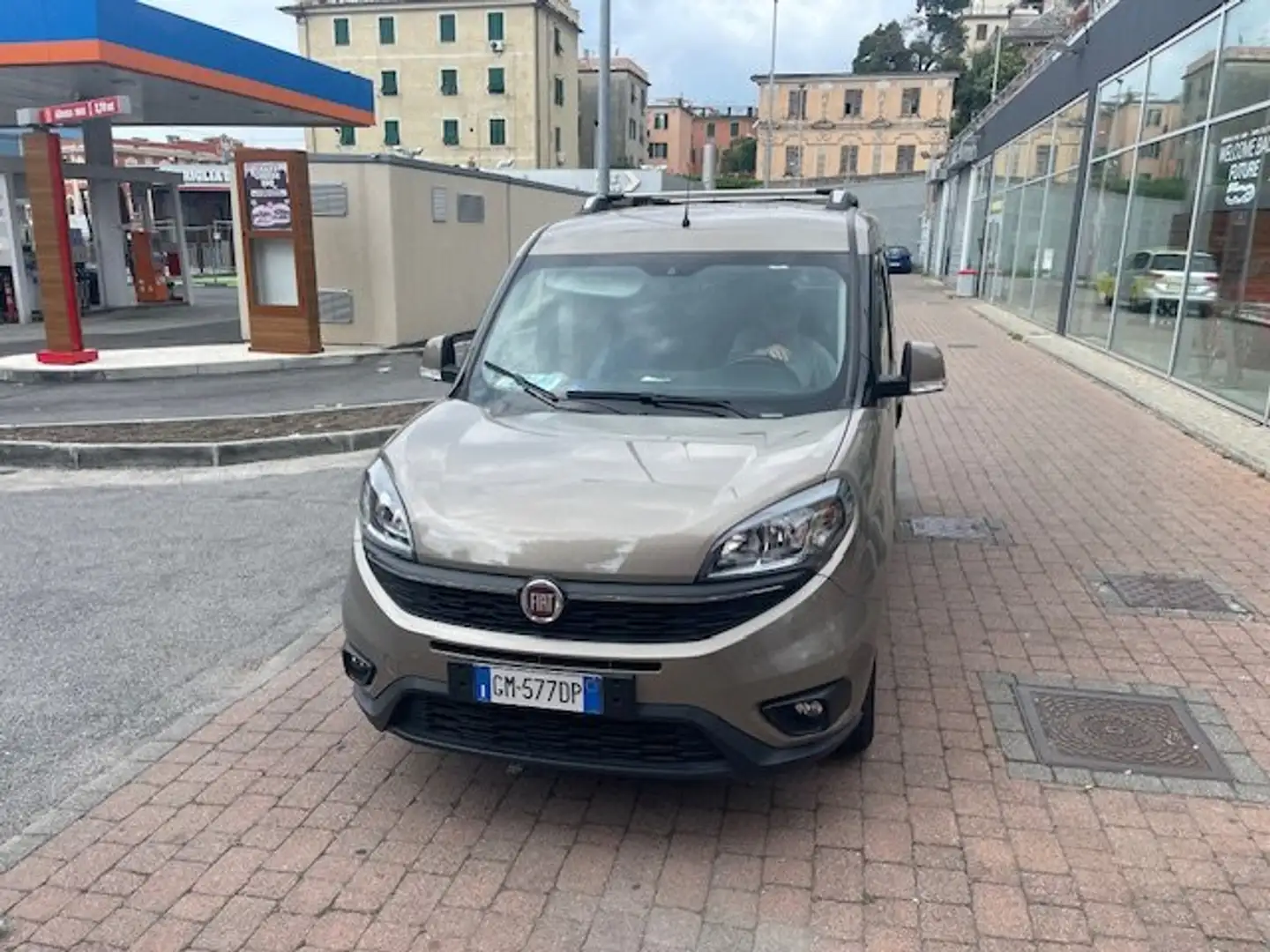 Fiat Doblo Doblo II 2015 1.4 16v Easy 95cv Bronzo - 1