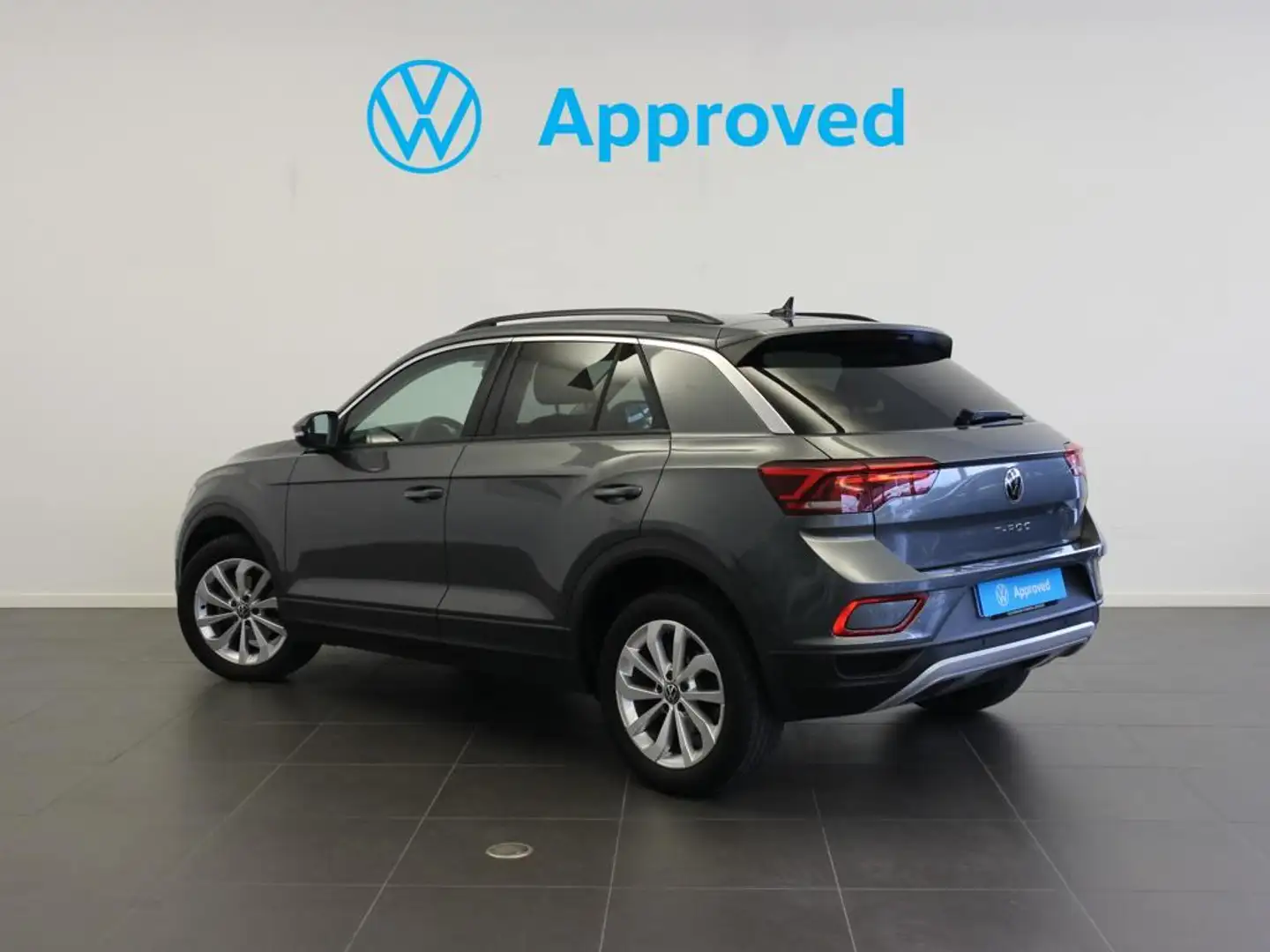 Volkswagen T-Roc 1.0 TSI Life 81kW Gris - 2