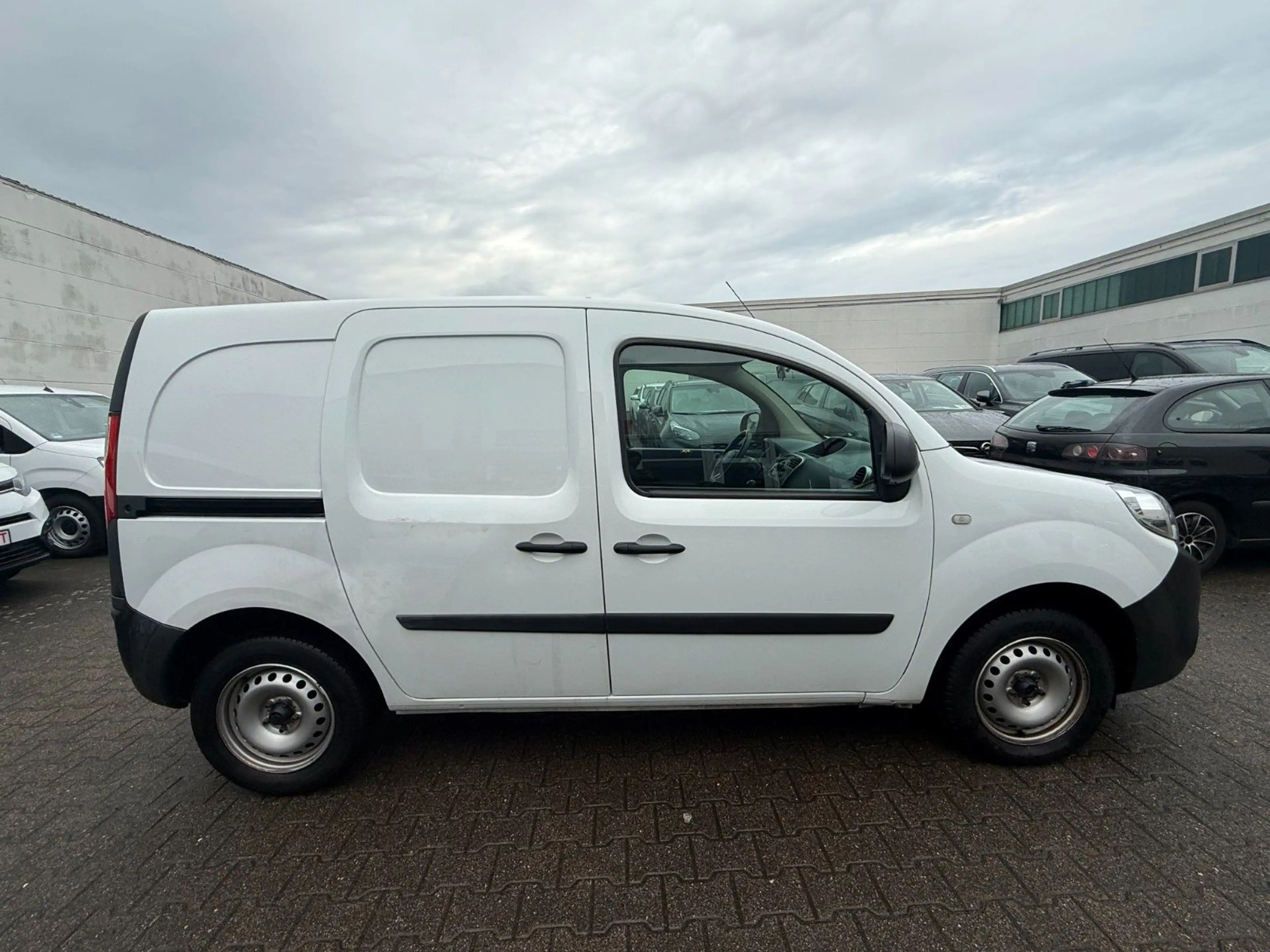 Renault Kangoo 1.HAND/KLIMA/PDC/ALLWETTER — photo 4