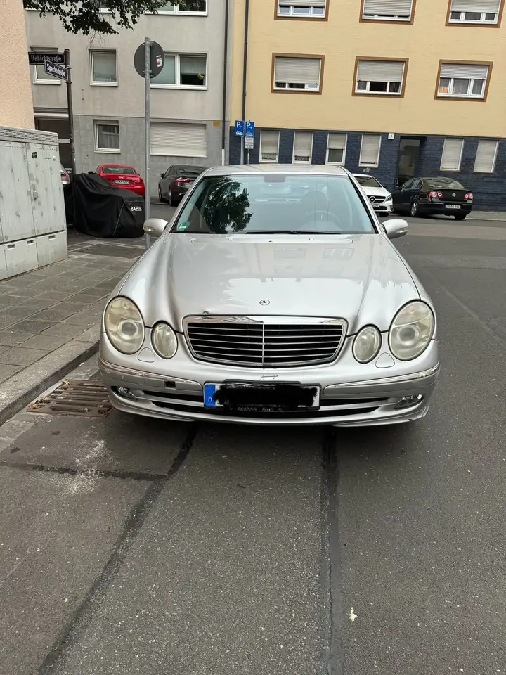 Mercedes-Benz E 280