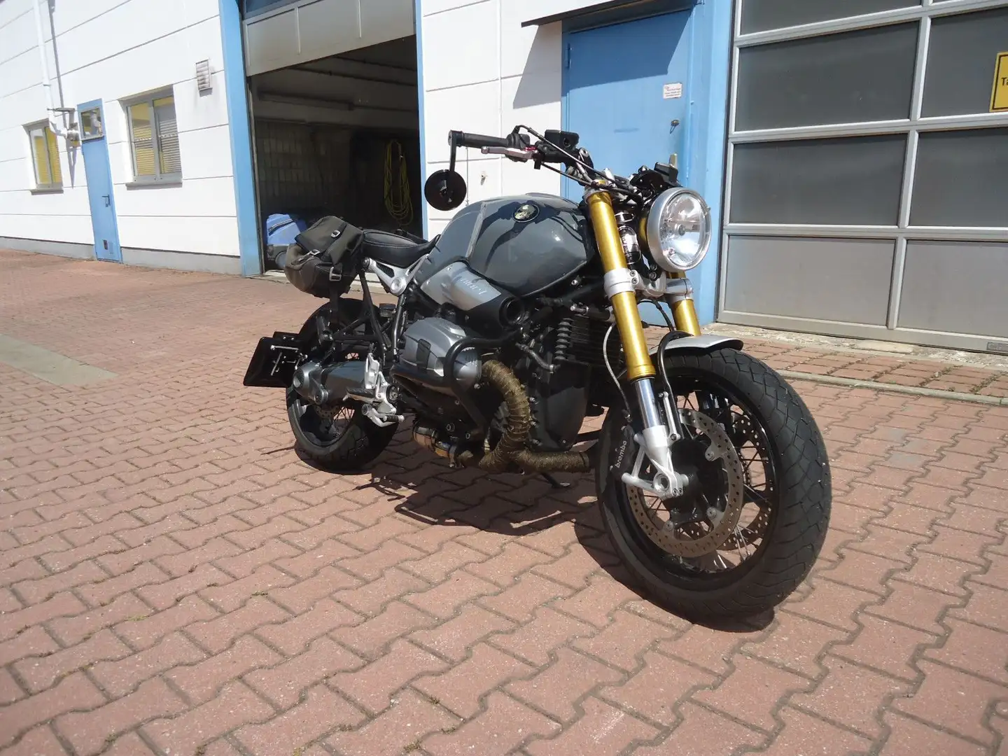 BMW R nineT Grey - 1