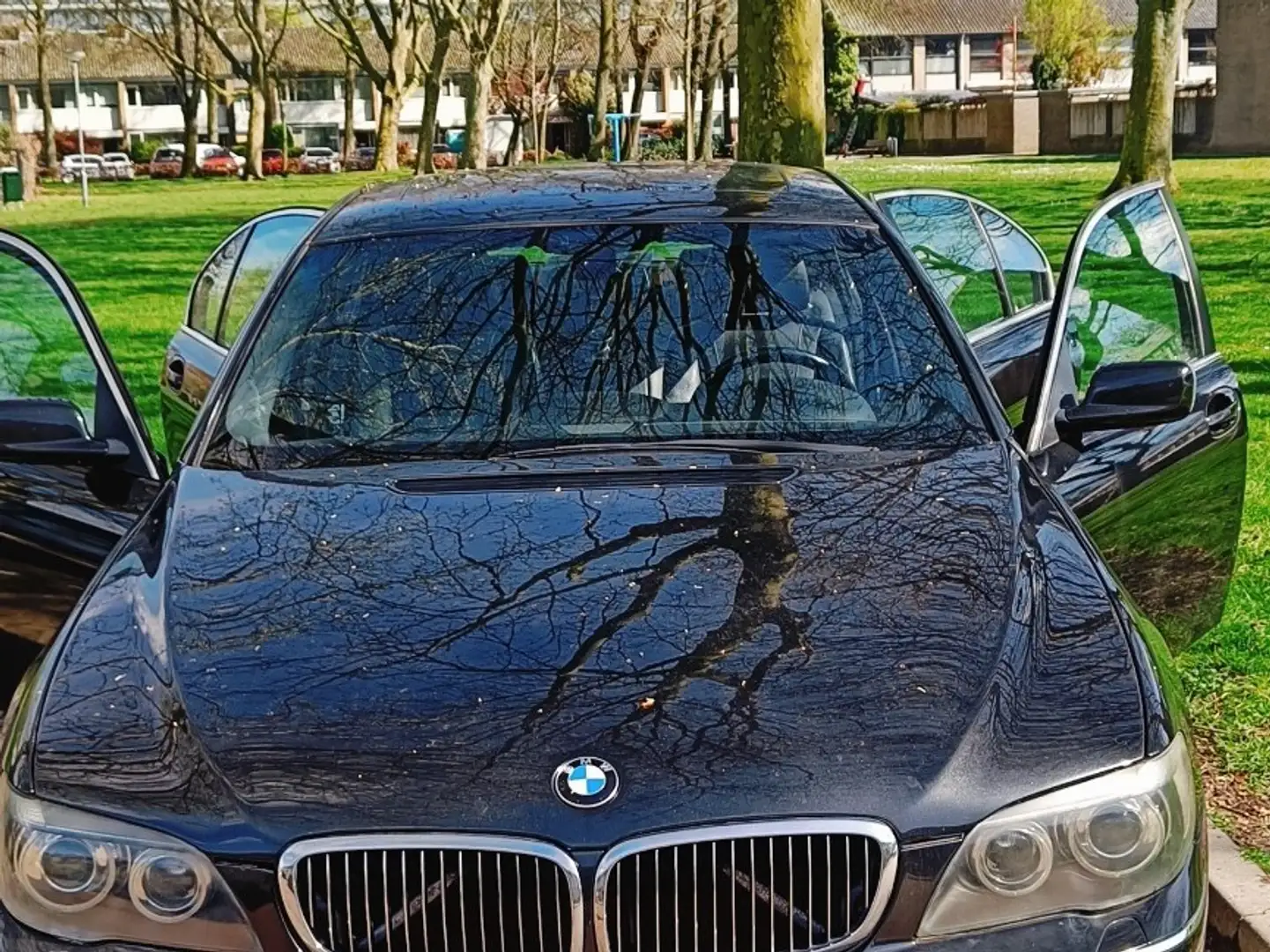 BMW 740 740Li Noir - 1