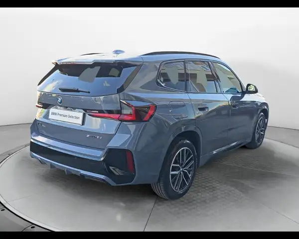 BMW X1 view 6