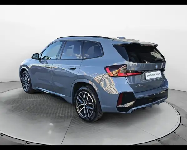 BMW X1 view 9
