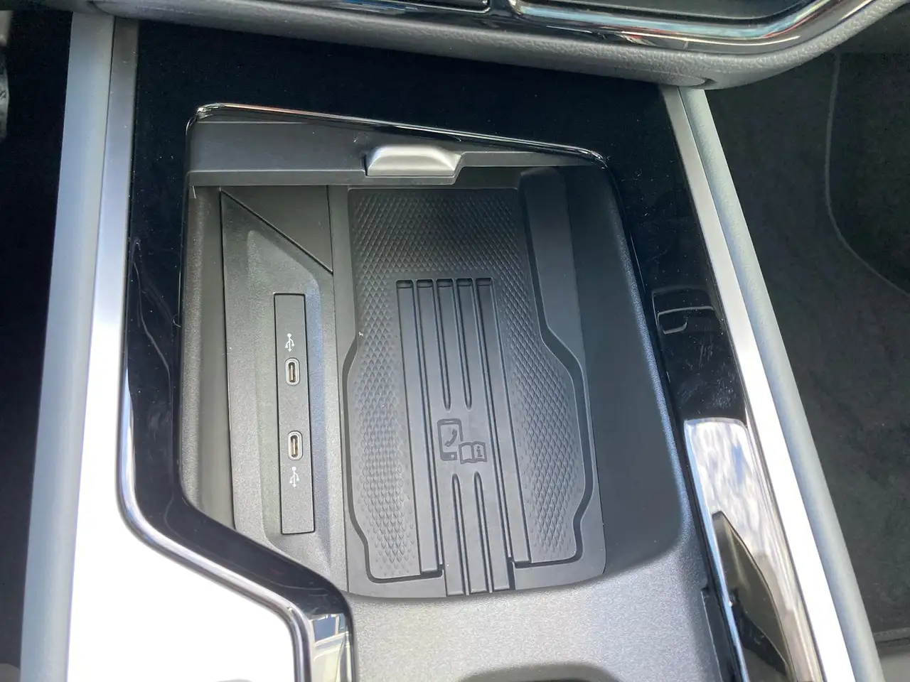 Volkswagen Passat Variant Business eTSI DSG 18