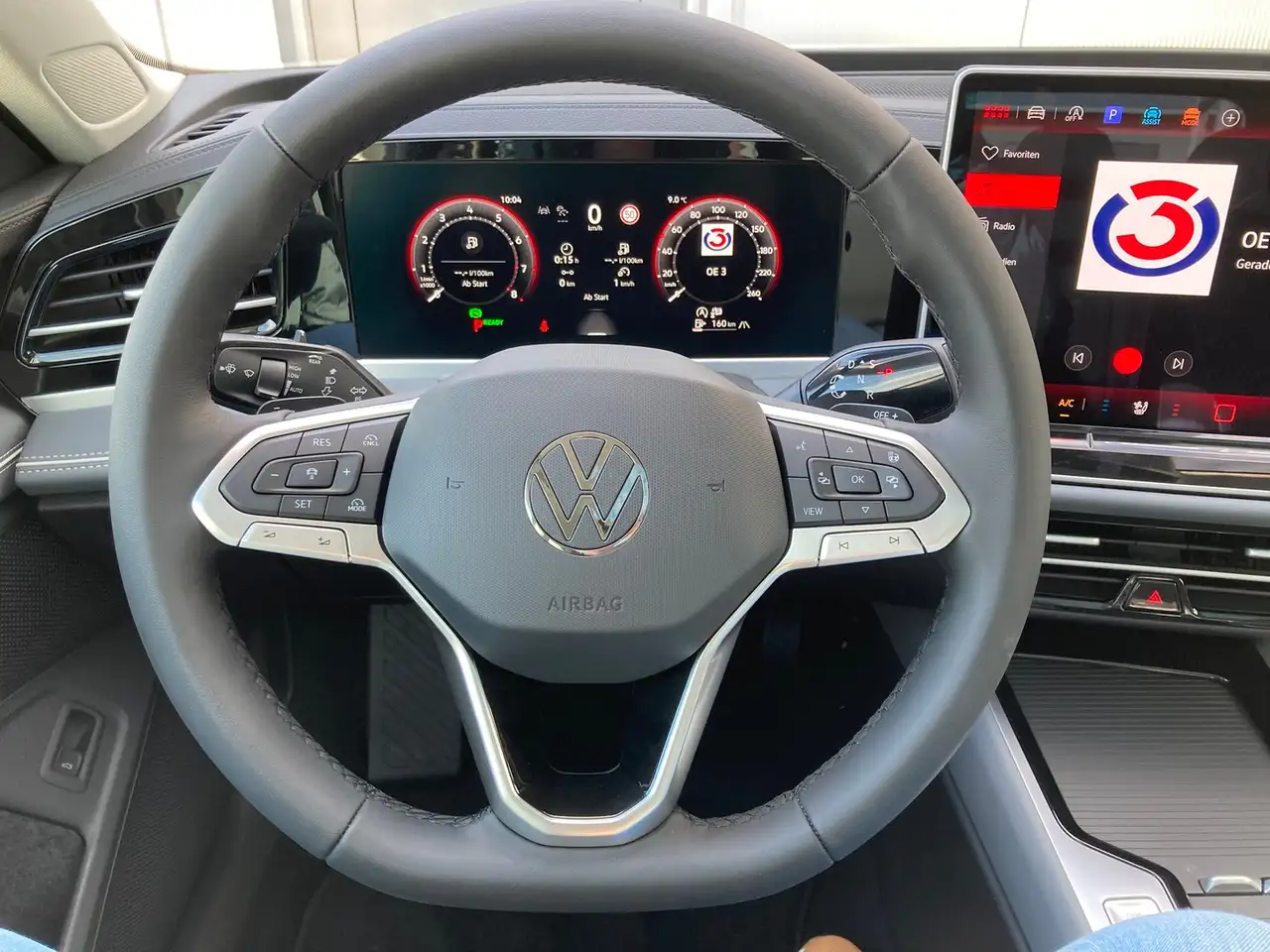 Volkswagen Passat Variant Business eTSI DSG 6