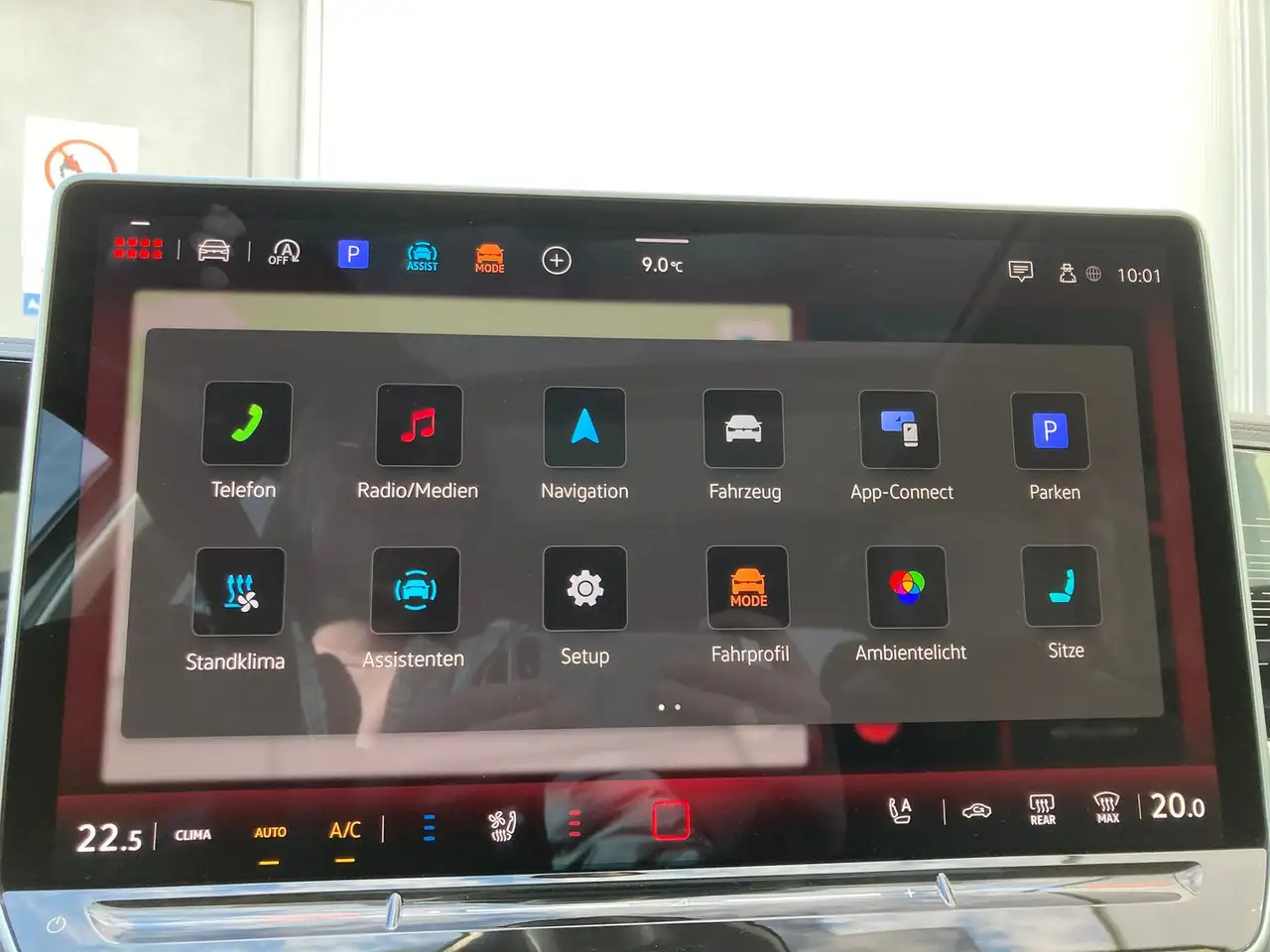 Volkswagen Passat Variant Business eTSI DSG 11