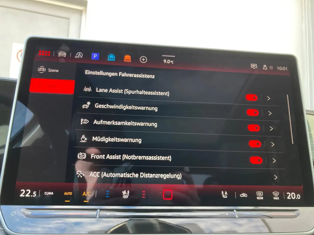 Volkswagen Passat Variant Business eTSI DSG 10