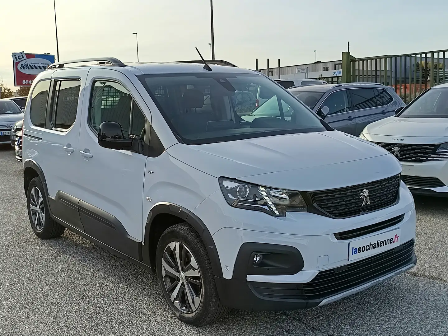 Peugeot Rifter Standard BlueHDi 100 S\u0026amp;S BVM6 GT Blanc - 2